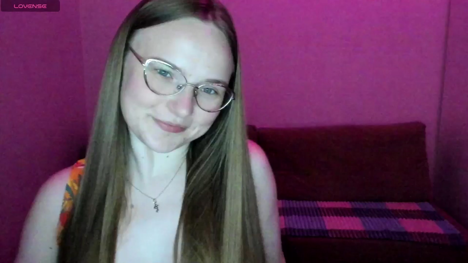 Gallery image thumbnail from Shy_Melany's myfreecams stream on, 05/31/2025, 22:05 image 15 of 20