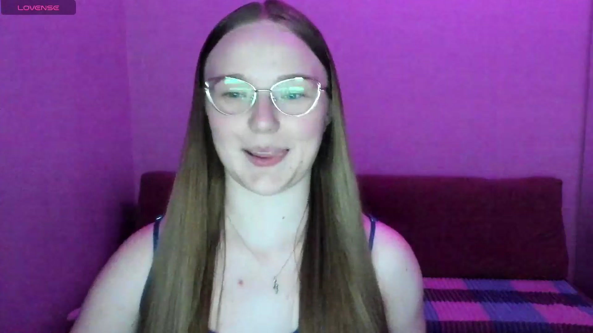 Gallery image thumbnail from Shy_Melany's myfreecams stream on, 06/05/2025, 18:54 image 16 of 20