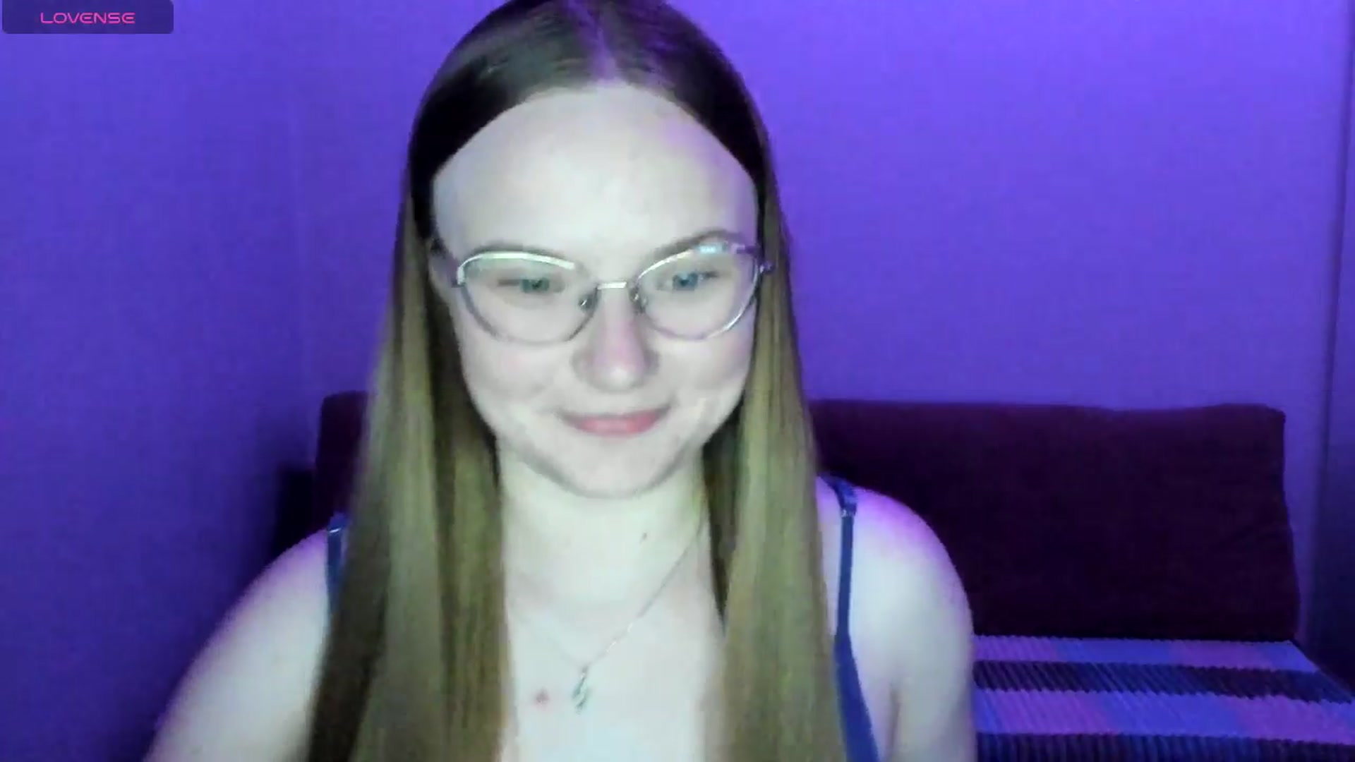 Gallery image thumbnail from Shy_Melany's myfreecams stream on, 06/05/2025, 18:54 image 7 of 20