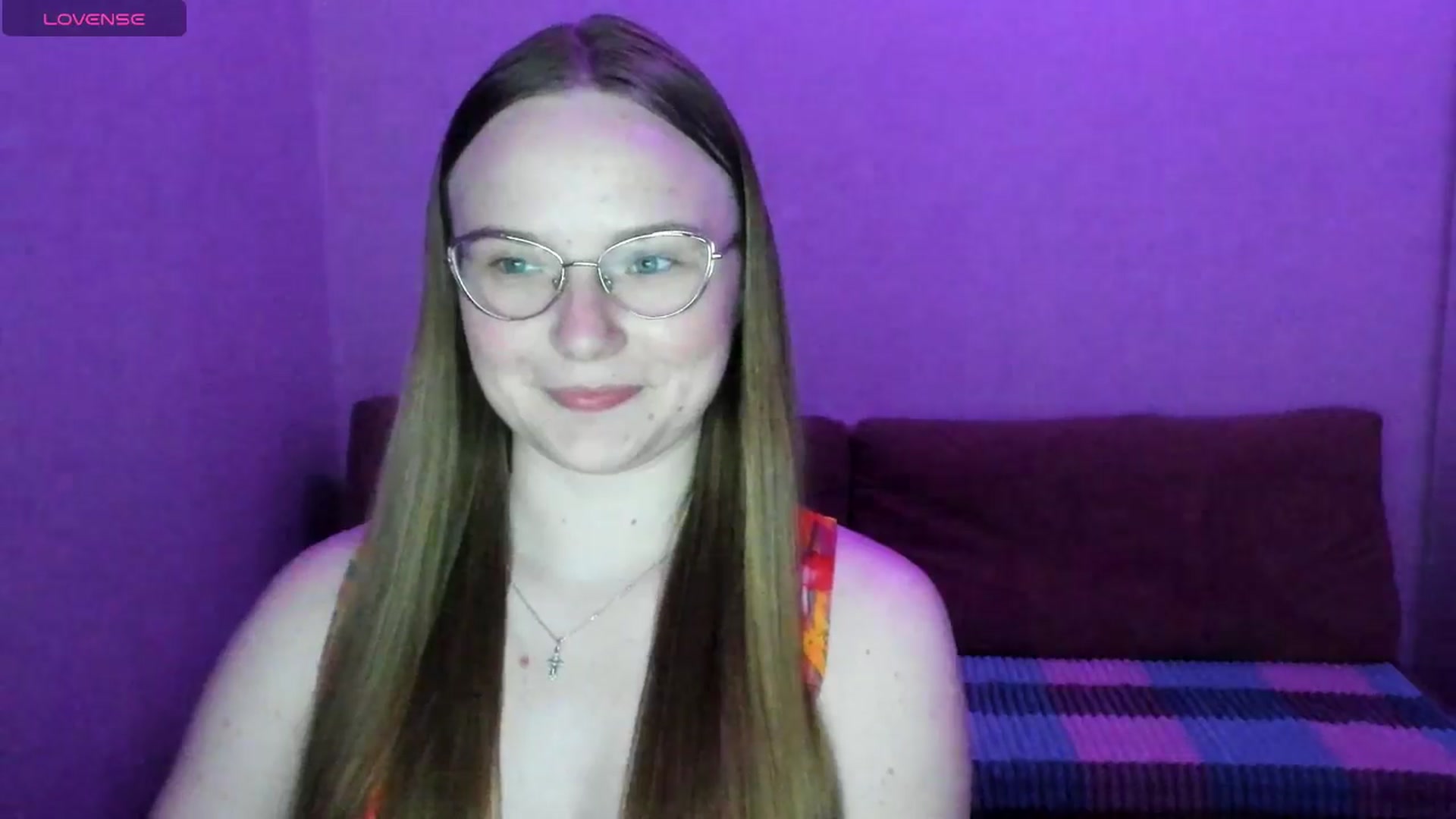 Gallery image thumbnail from Shy_Melany's myfreecams stream on, 06/05/2025, 21:26 image 16 of 20