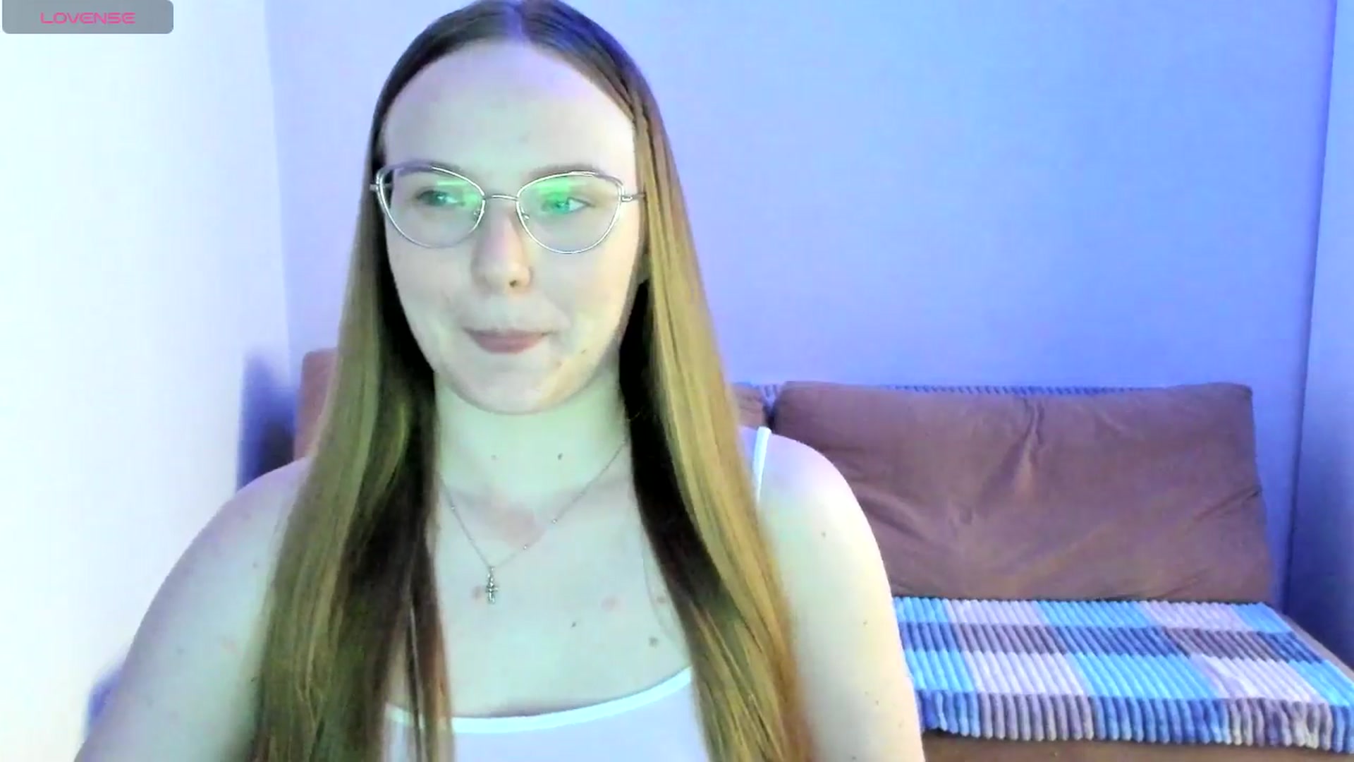 Gallery image thumbnail from Shy_Melany's myfreecams stream on, 06/08/2025, 17:40 image 16 of 20