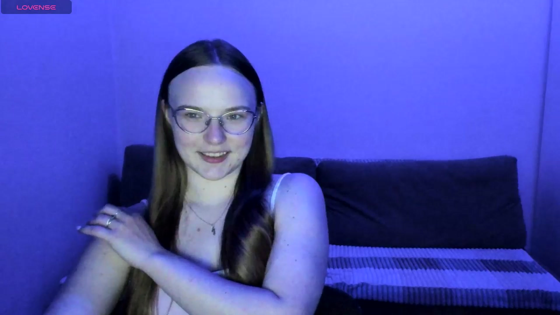 Gallery image thumbnail from Shy_Melany's myfreecams stream on, 06/08/2025, 20:21 image 5 of 20