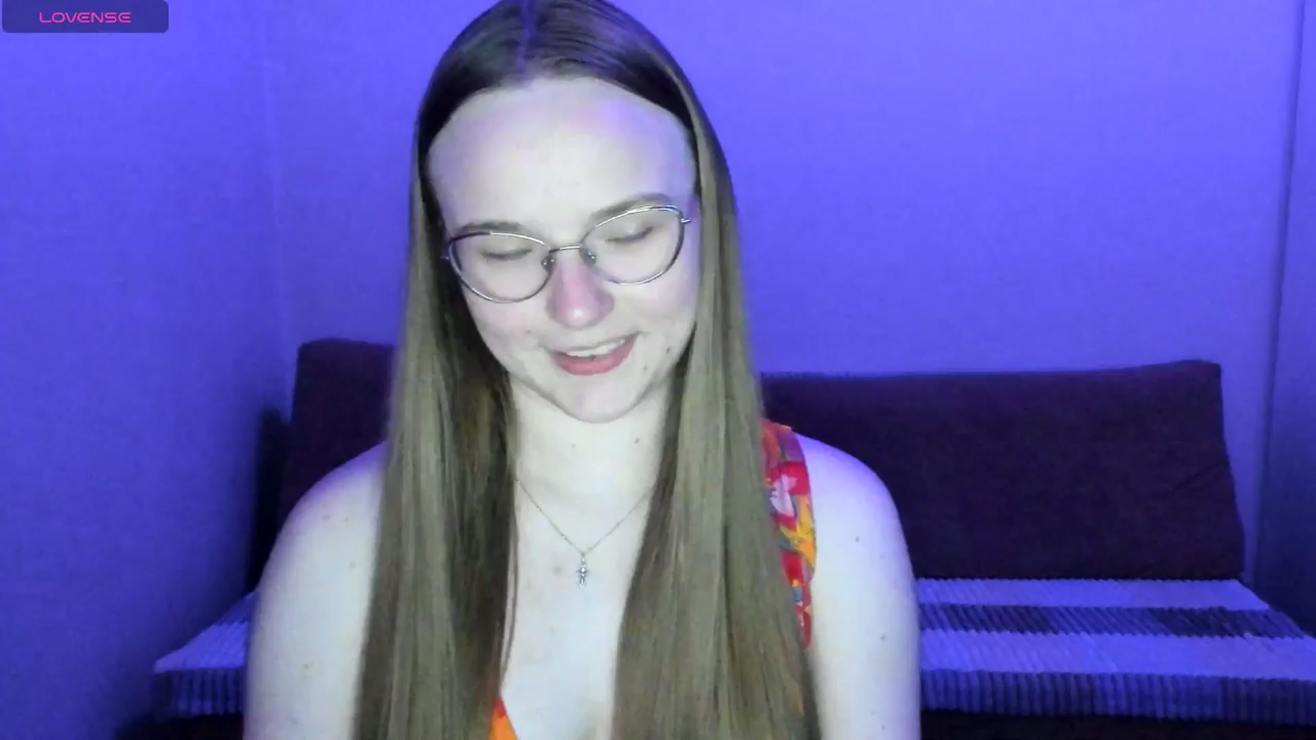 Gallery image thumbnail from Shy_Melany's myfreecams stream on, 06/11/2025, 19:04 image 11 of 20
