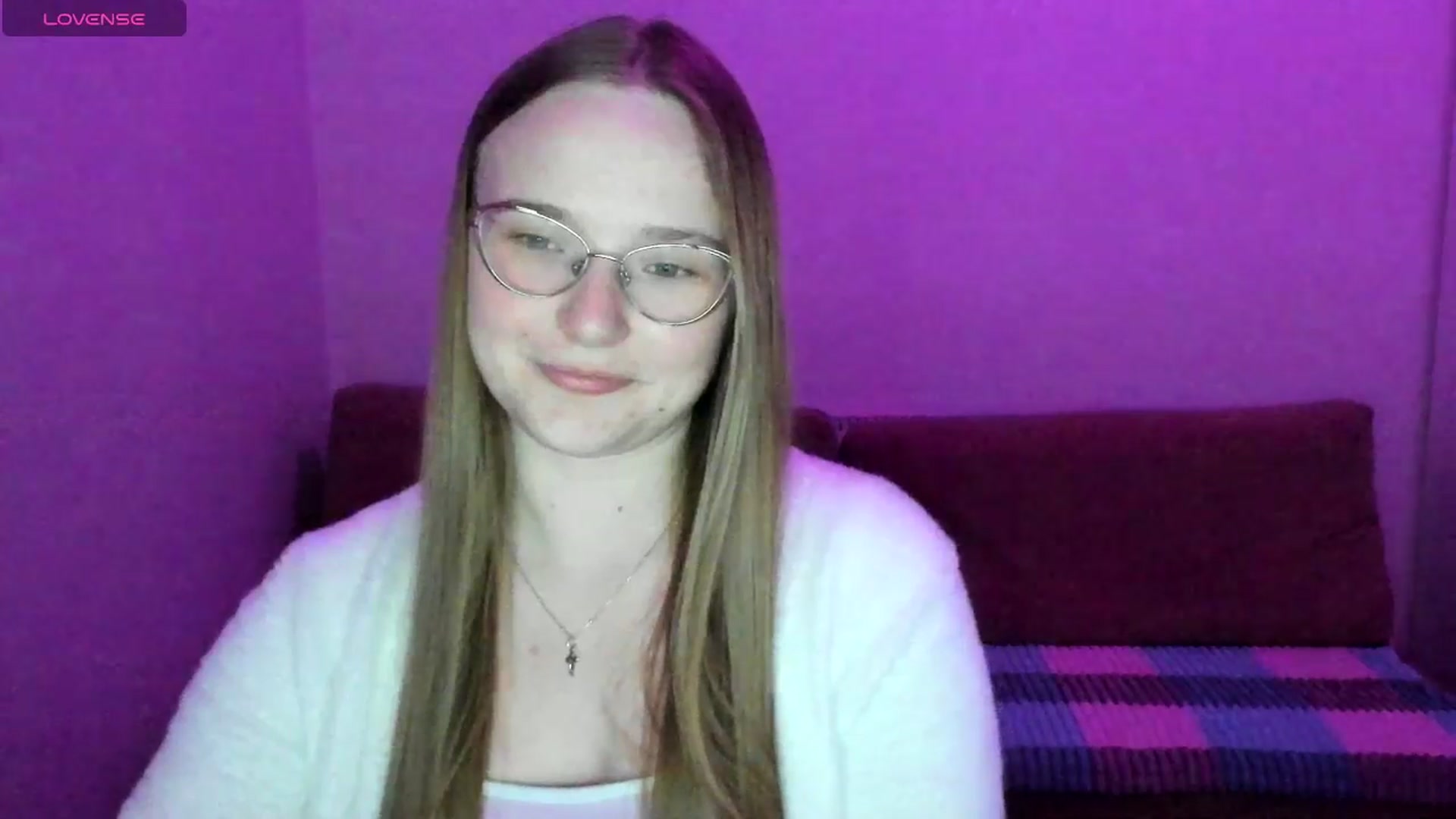 Gallery image thumbnail from Shy_Melany's myfreecams stream on, 06/12/2025, 20:18 image 9 of 20