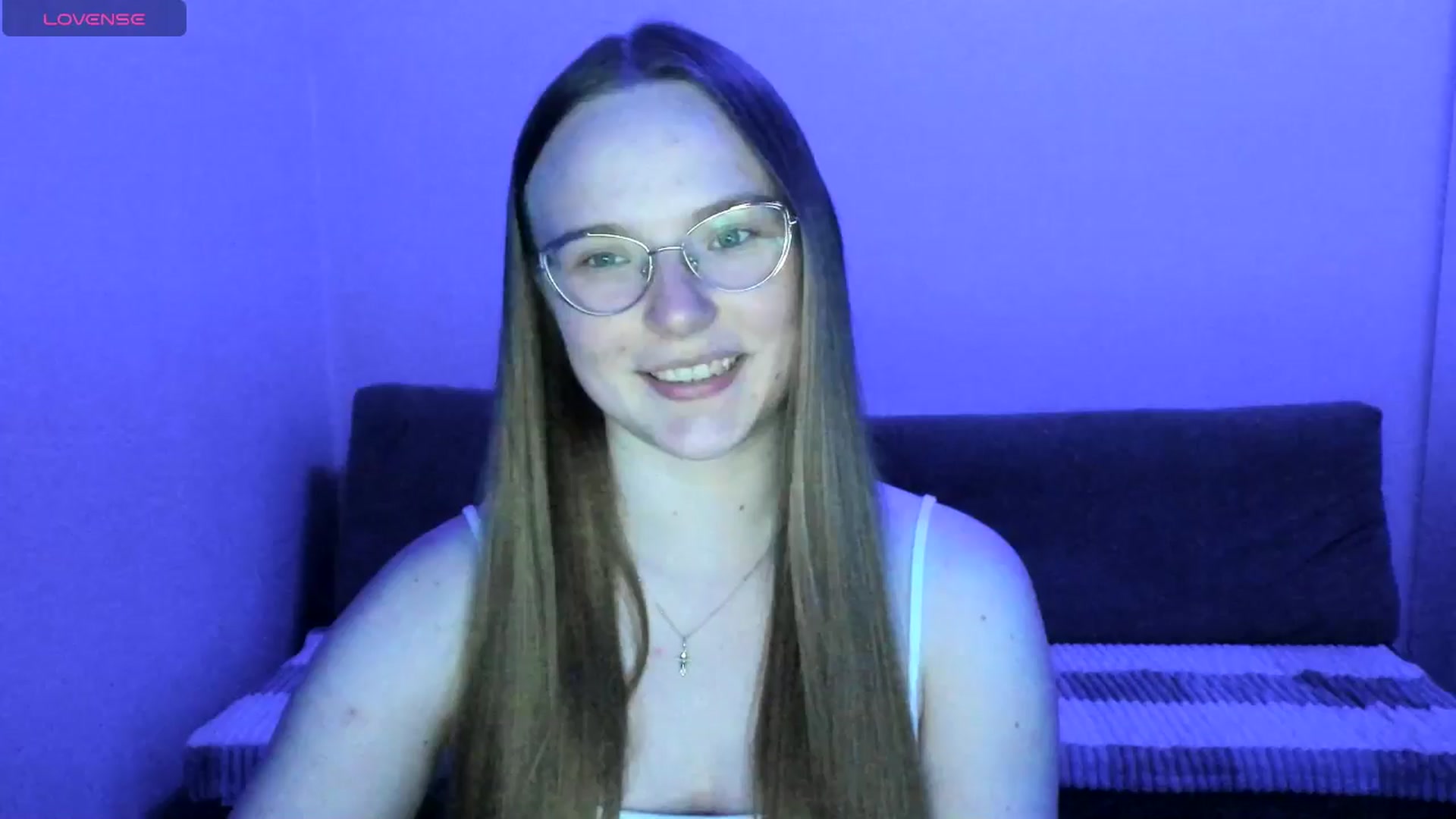 Gallery image thumbnail from Shy_Melany's myfreecams stream on, 06/13/2025, 19:35 image 10 of 20