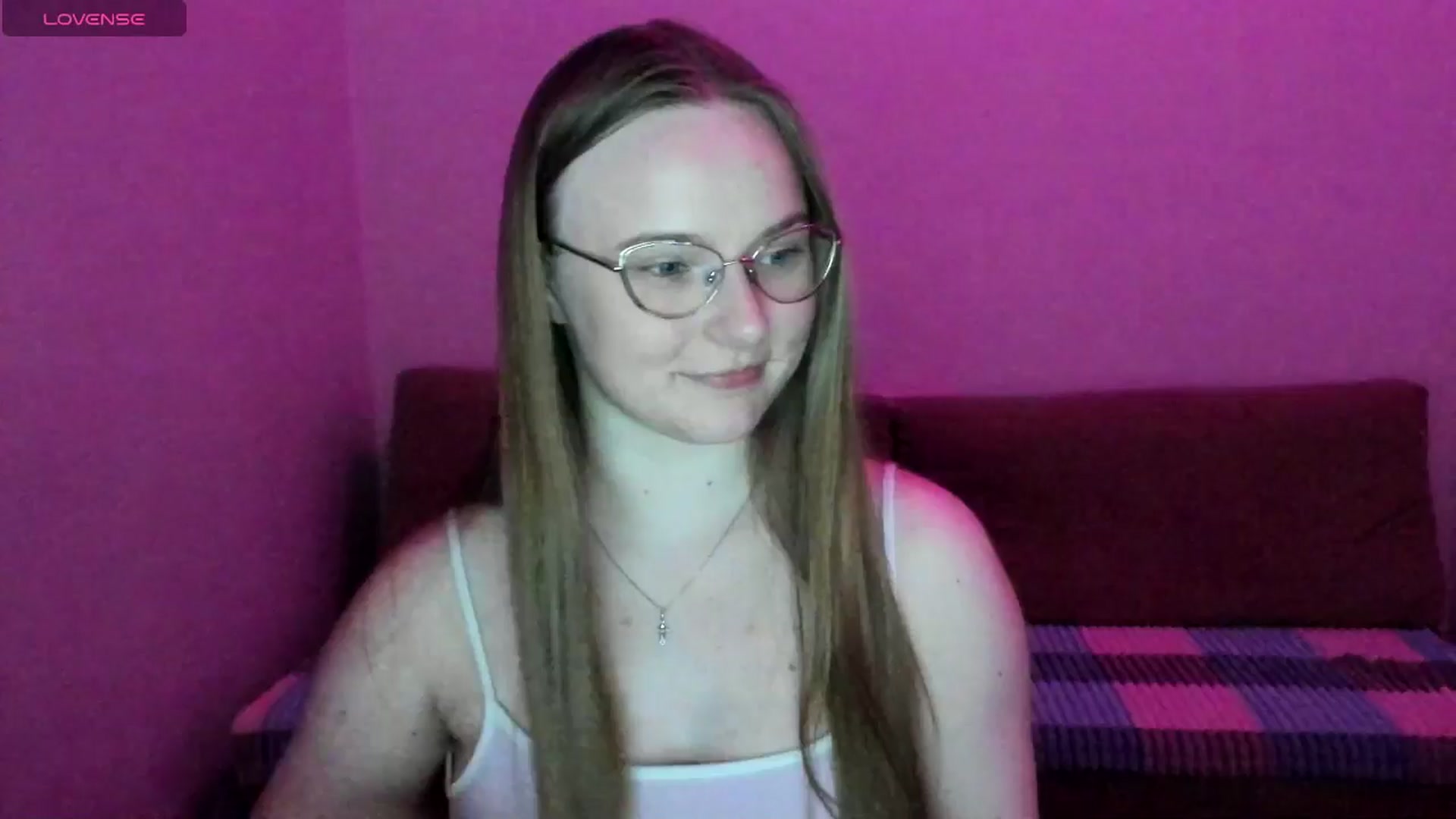 Gallery image thumbnail from Shy_Melany's myfreecams stream on, 06/13/2025, 23:15 image 8 of 20