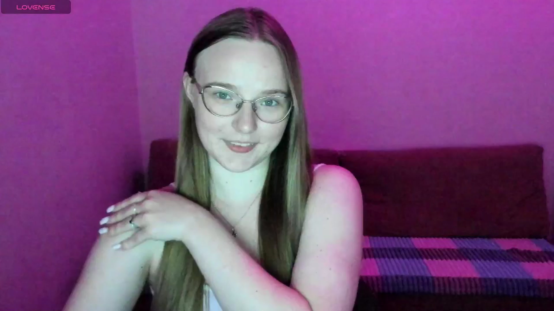 Gallery image thumbnail from Shy_Melany's myfreecams stream on, 06/13/2025, 23:15 image 13 of 20