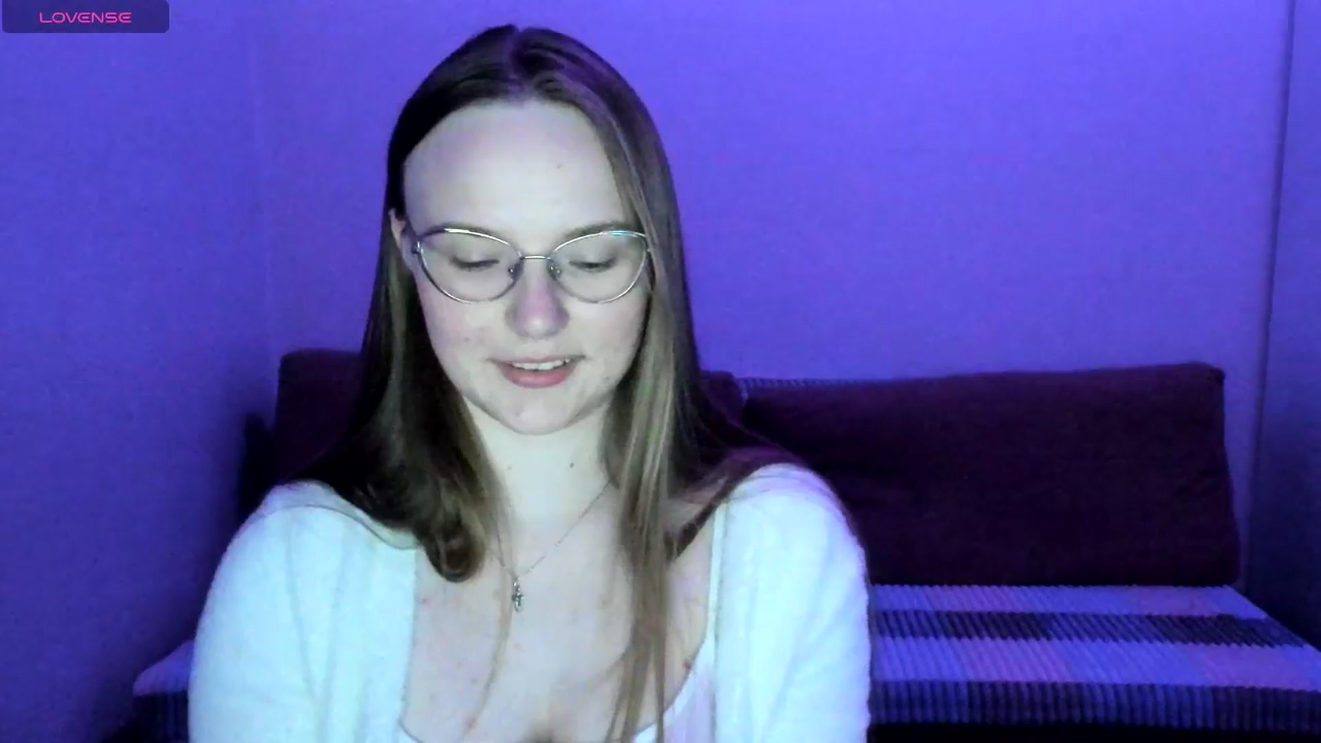 Gallery image thumbnail from Shy_Melany's myfreecams stream on, 06/16/2025, 01:21 image 16 of 20