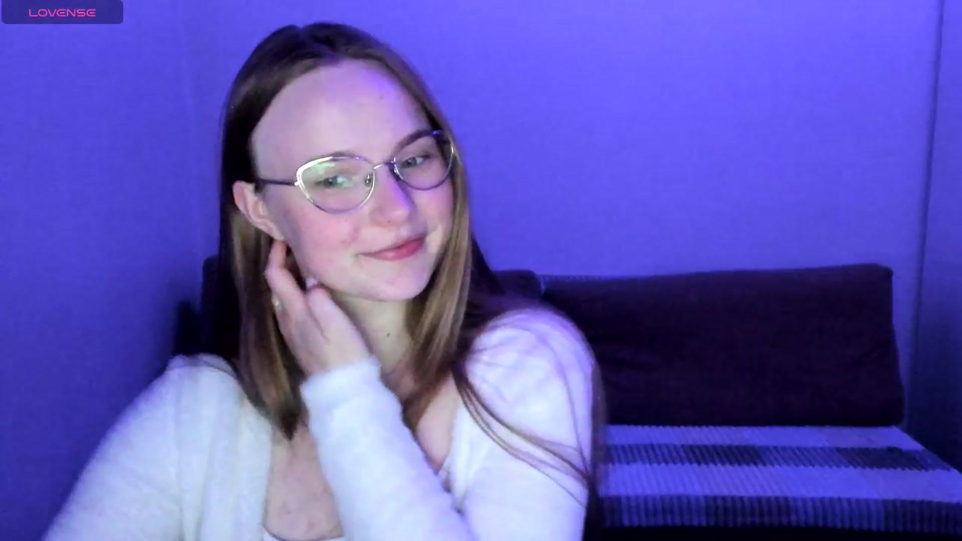 Gallery image thumbnail from Shy_Melany's myfreecams stream on, 06/16/2025, 01:21 image 5 of 20