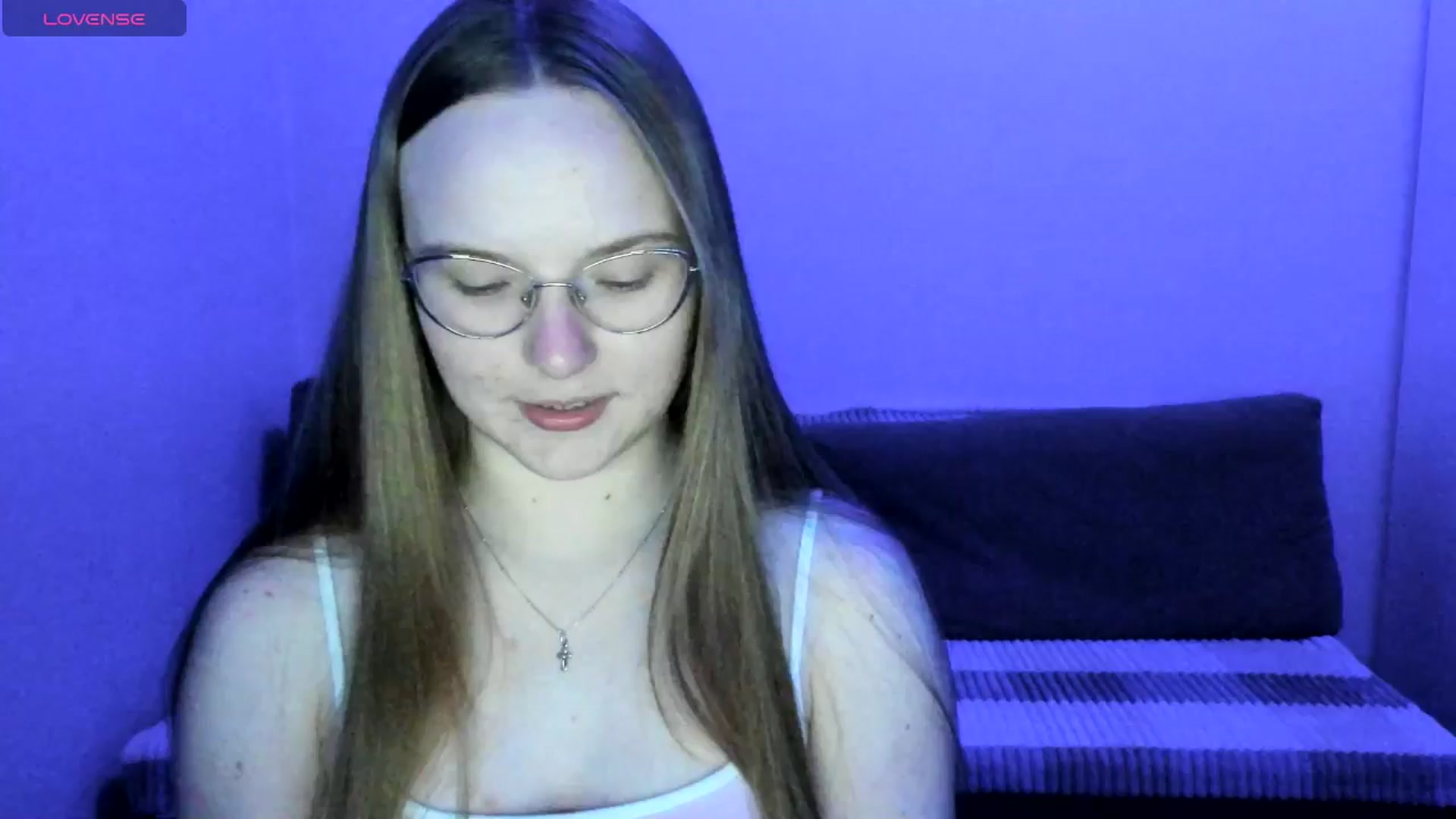 Gallery image thumbnail from Shy_Melany's myfreecams stream on, 06/20/2025, 19:49 image 3 of 20