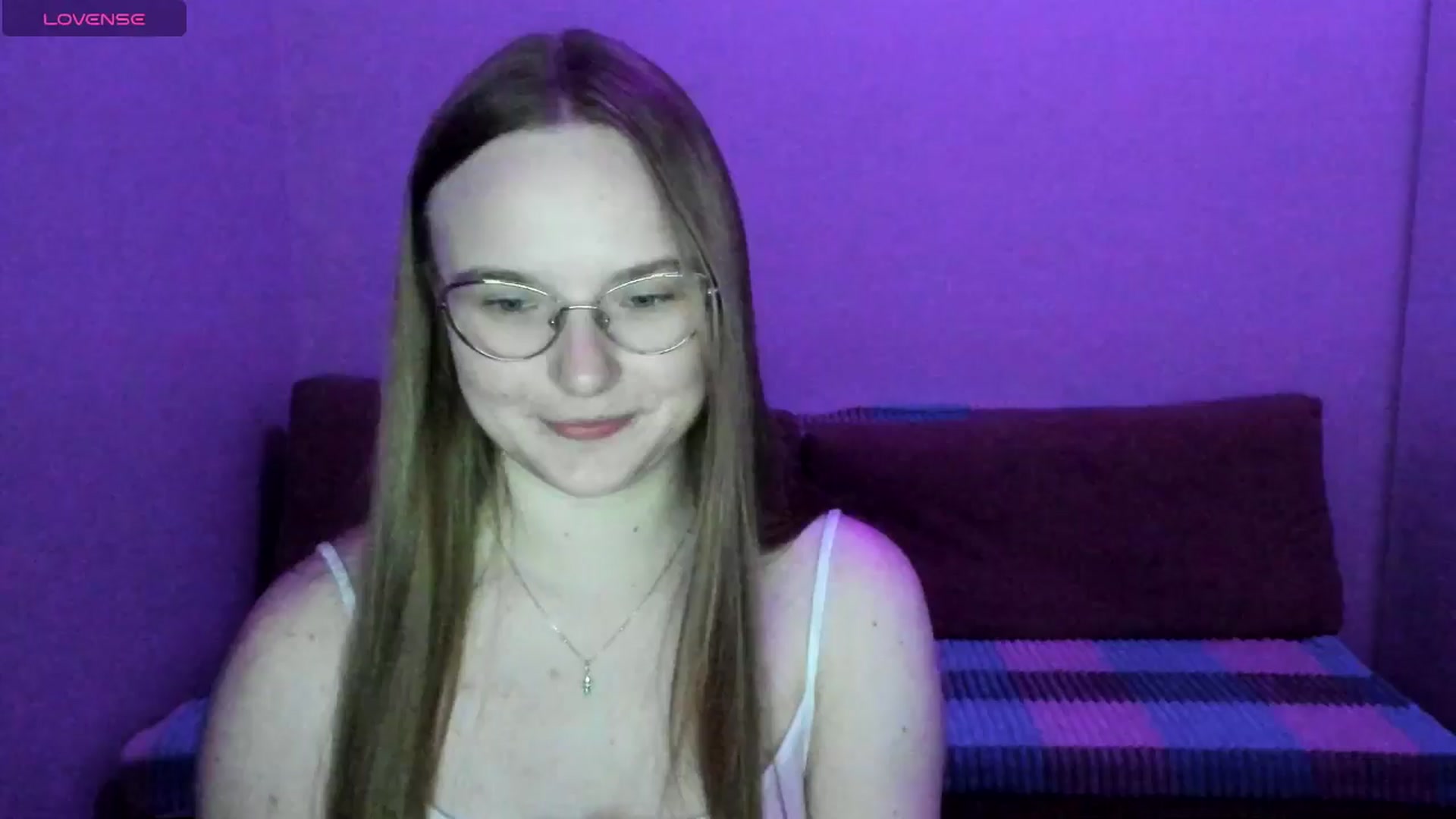 Gallery image thumbnail from Shy_Melany's myfreecams stream on, 06/20/2025, 19:49 image 9 of 20