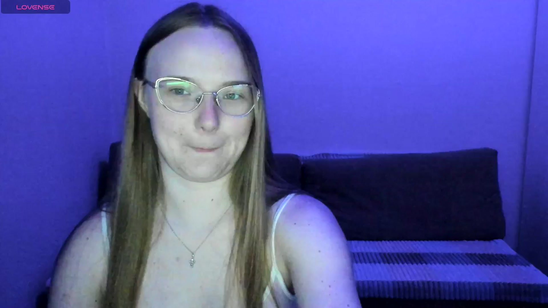 Gallery image thumbnail from Shy_Melany's myfreecams stream on, 06/20/2025, 19:49 image 7 of 20