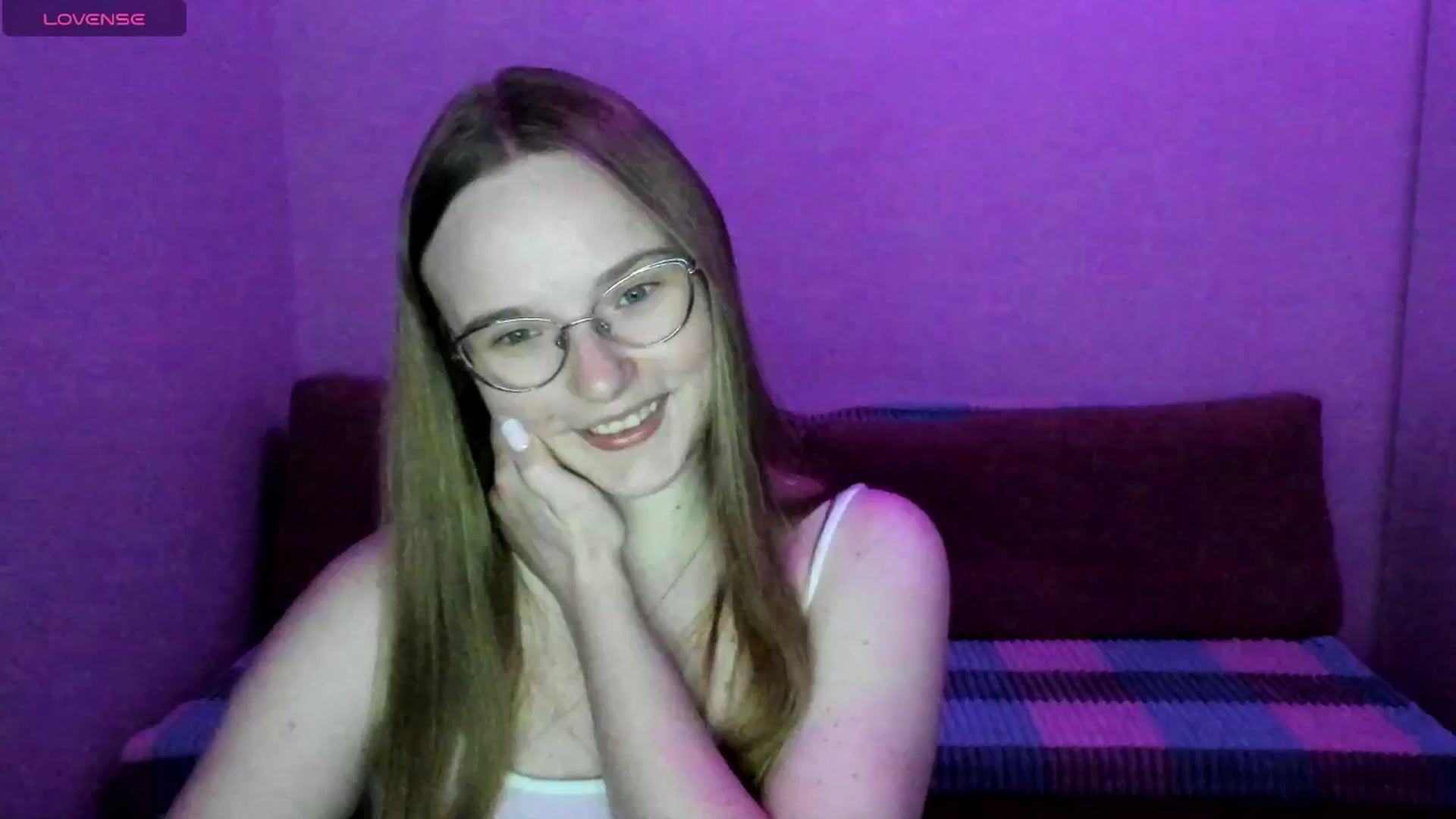 Gallery image thumbnail from Shy_Melany's myfreecams stream on, 06/20/2025, 19:49 image 20 of 20