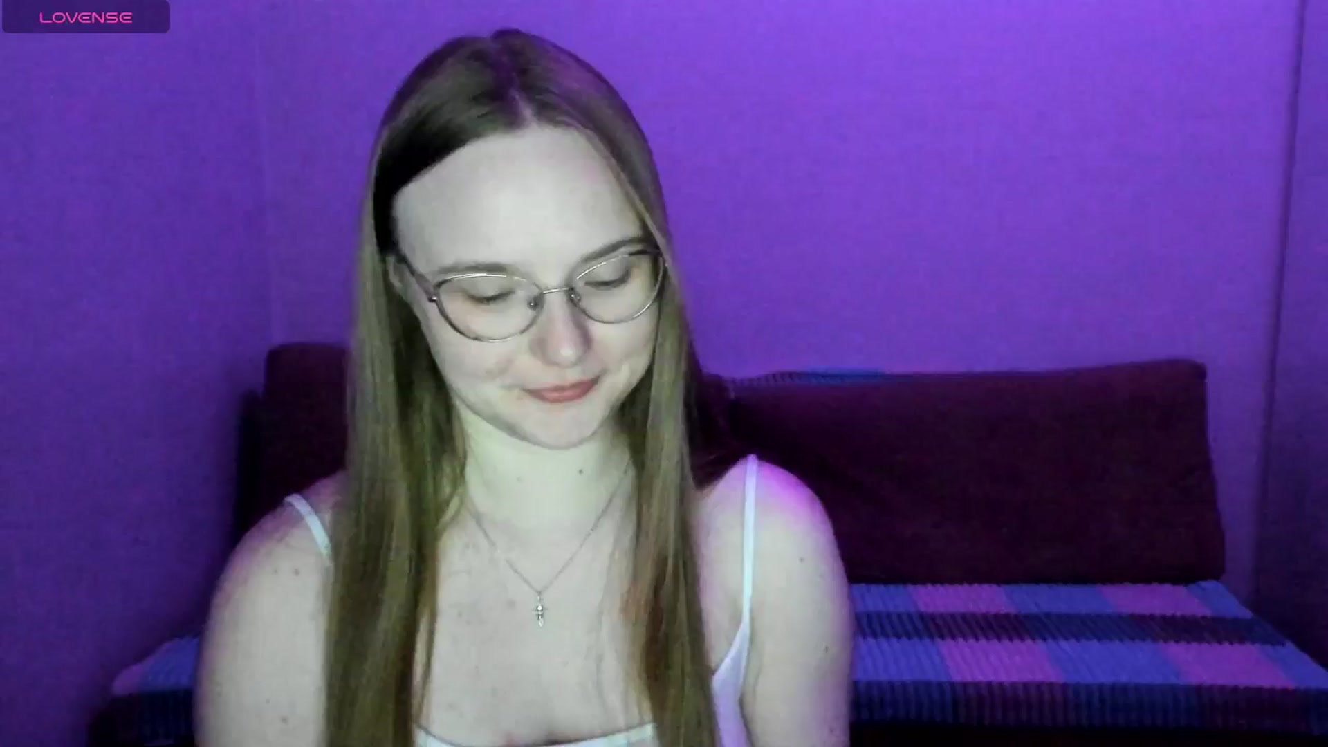 Gallery image thumbnail from Shy_Melany's myfreecams stream on, 06/20/2025, 19:49 image 11 of 20