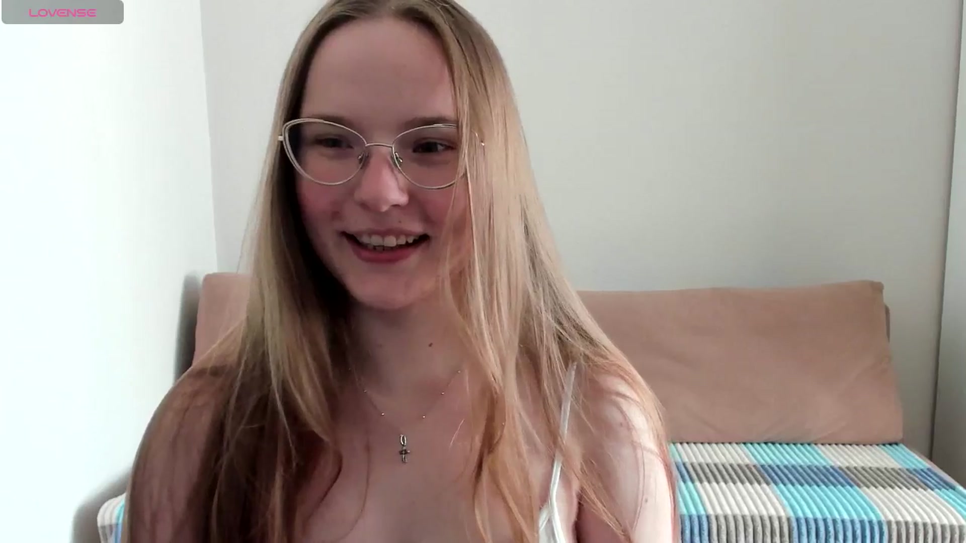 Gallery image thumbnail from Shy_Melany's myfreecams stream on, 06/24/2025, 14:49 image 4 of 20