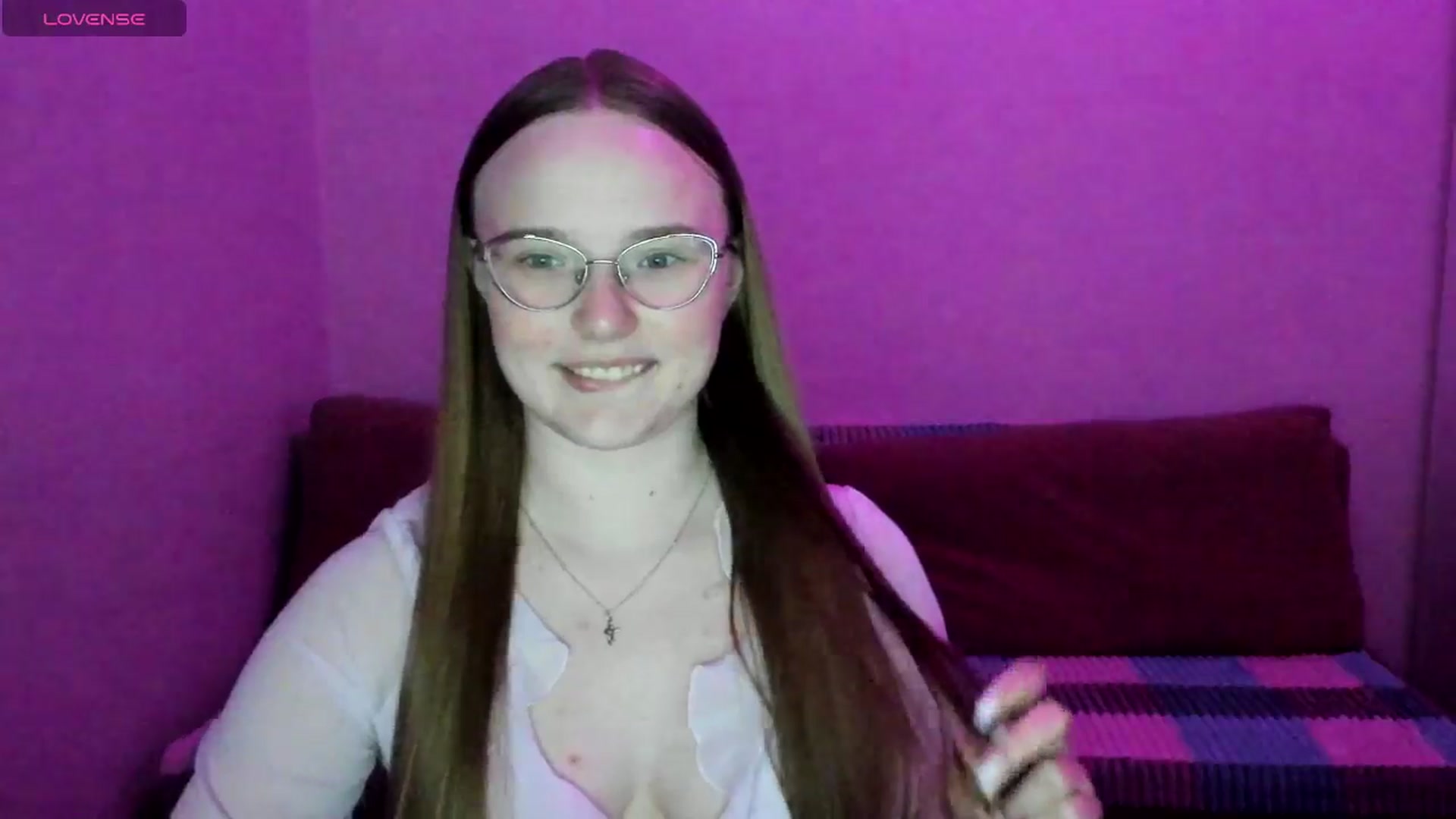 Gallery image thumbnail from Shy_Melany's myfreecams stream on, 06/25/2025, 21:26 image 18 of 20