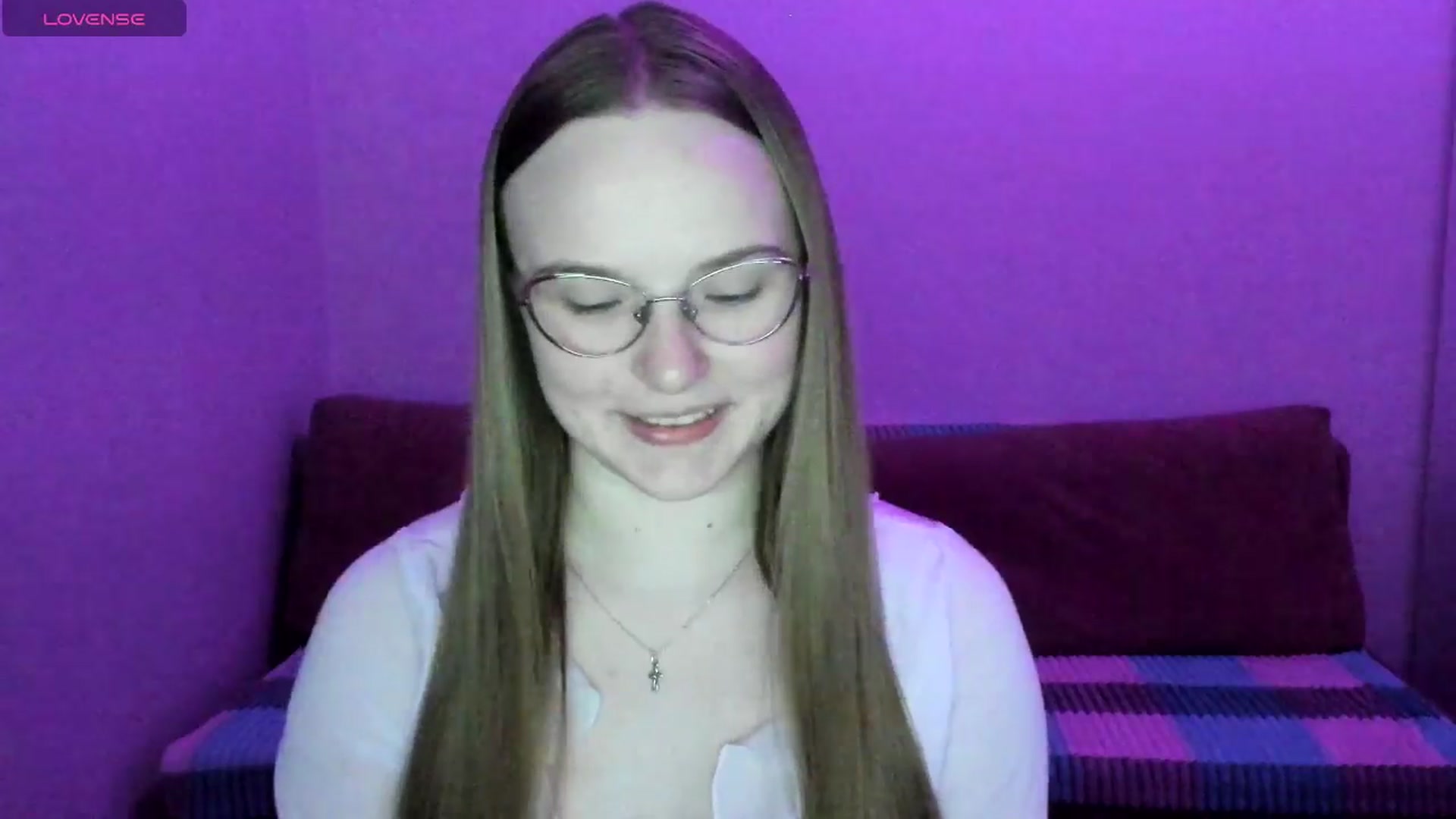 Gallery image thumbnail from Shy_Melany's myfreecams stream on, 06/25/2025, 21:26 image 3 of 20