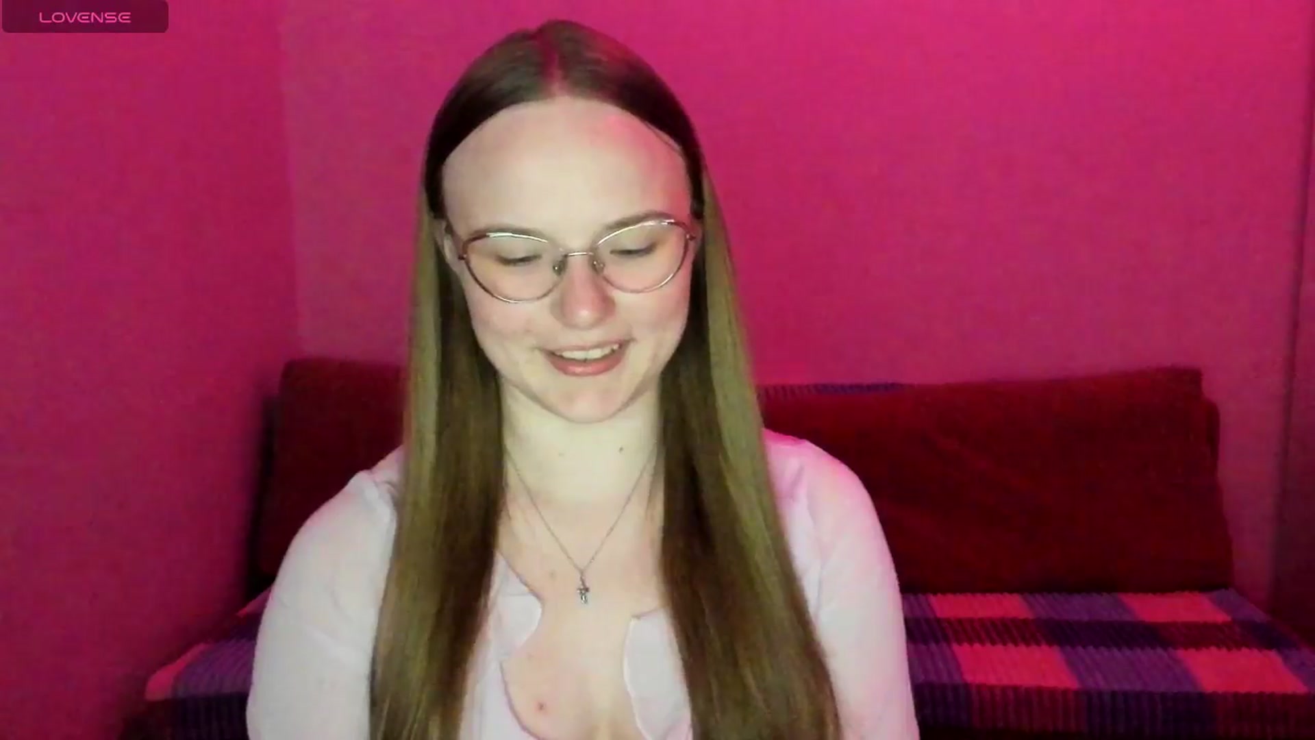 Gallery image thumbnail from Shy_Melany's myfreecams stream on, 06/25/2025, 21:26 image 16 of 20