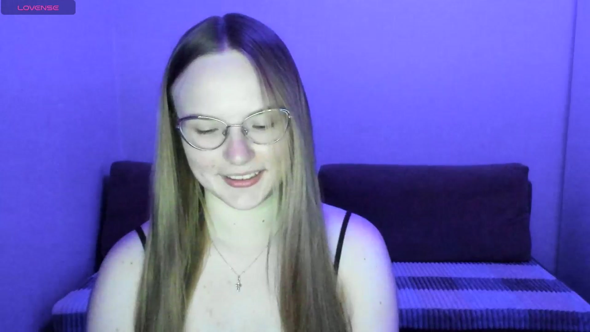 Gallery image thumbnail from Shy_Melany's myfreecams stream on, 06/27/2025, 17:01 image 15 of 20