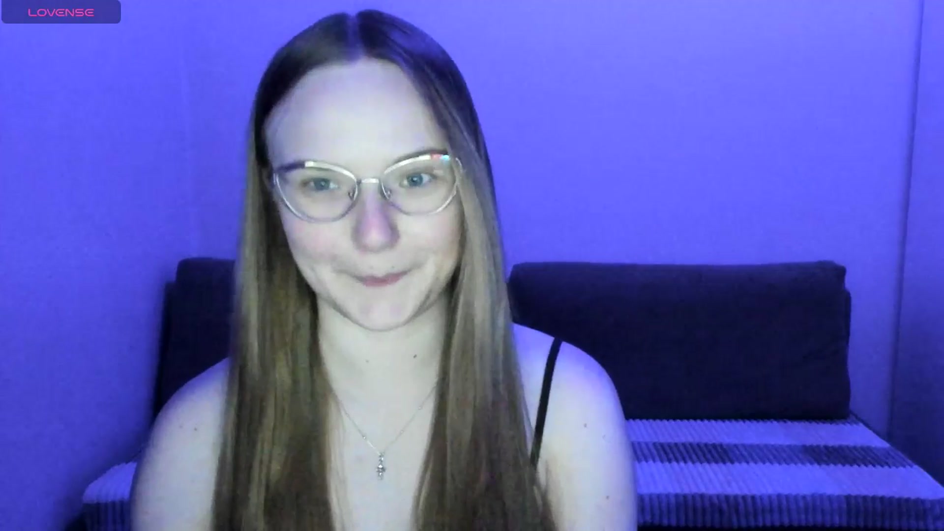 Gallery image thumbnail from Shy_Melany's myfreecams stream on, 06/27/2025, 17:01 image 11 of 20