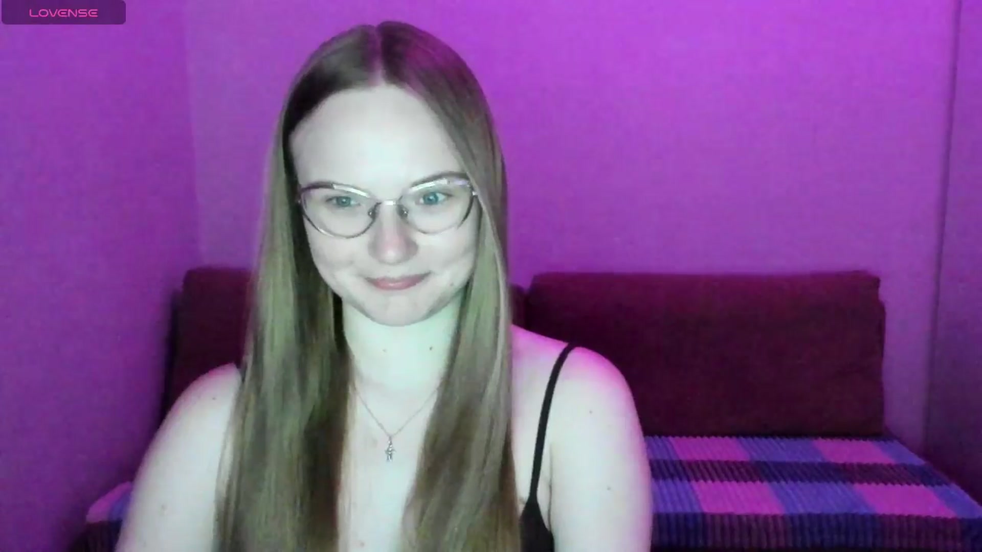 Gallery image thumbnail from Shy_Melany's myfreecams stream on, 06/27/2025, 17:01 image 14 of 20
