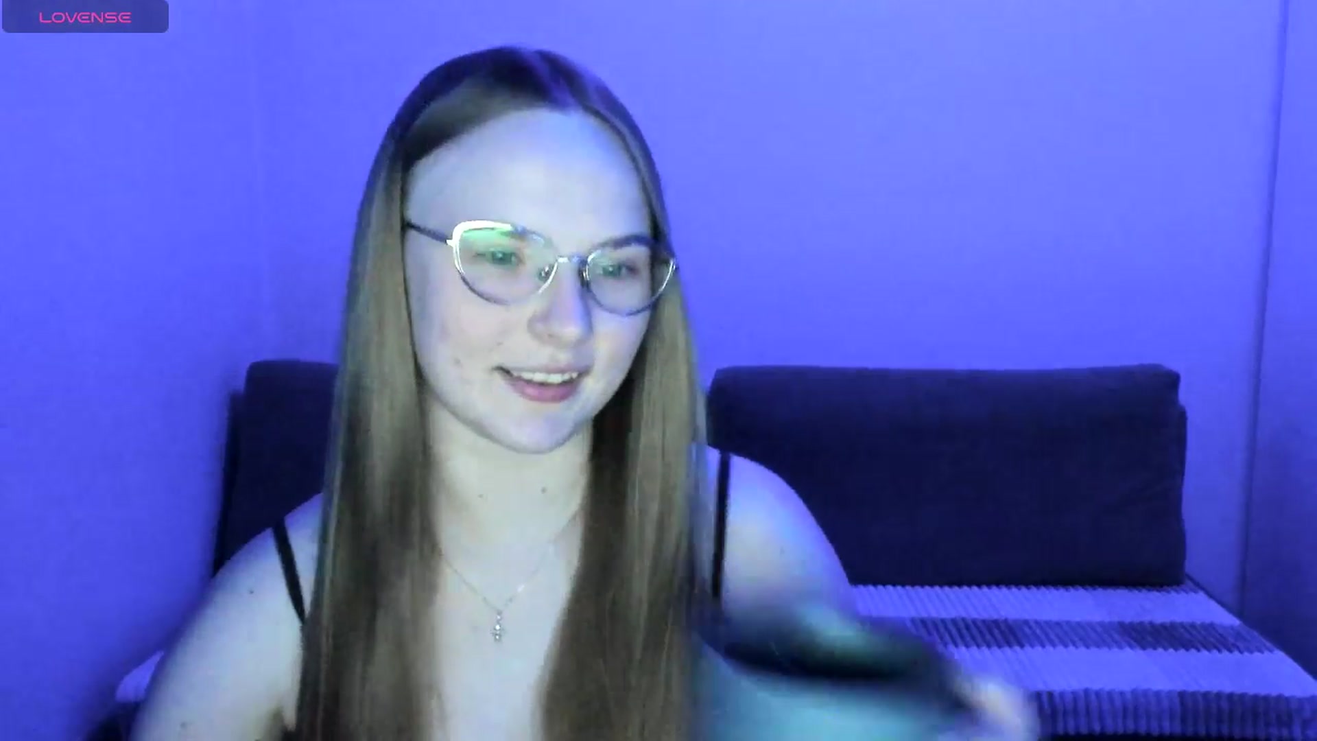 Gallery image thumbnail from Shy_Melany's myfreecams stream on, 06/27/2025, 17:01 image 16 of 20
