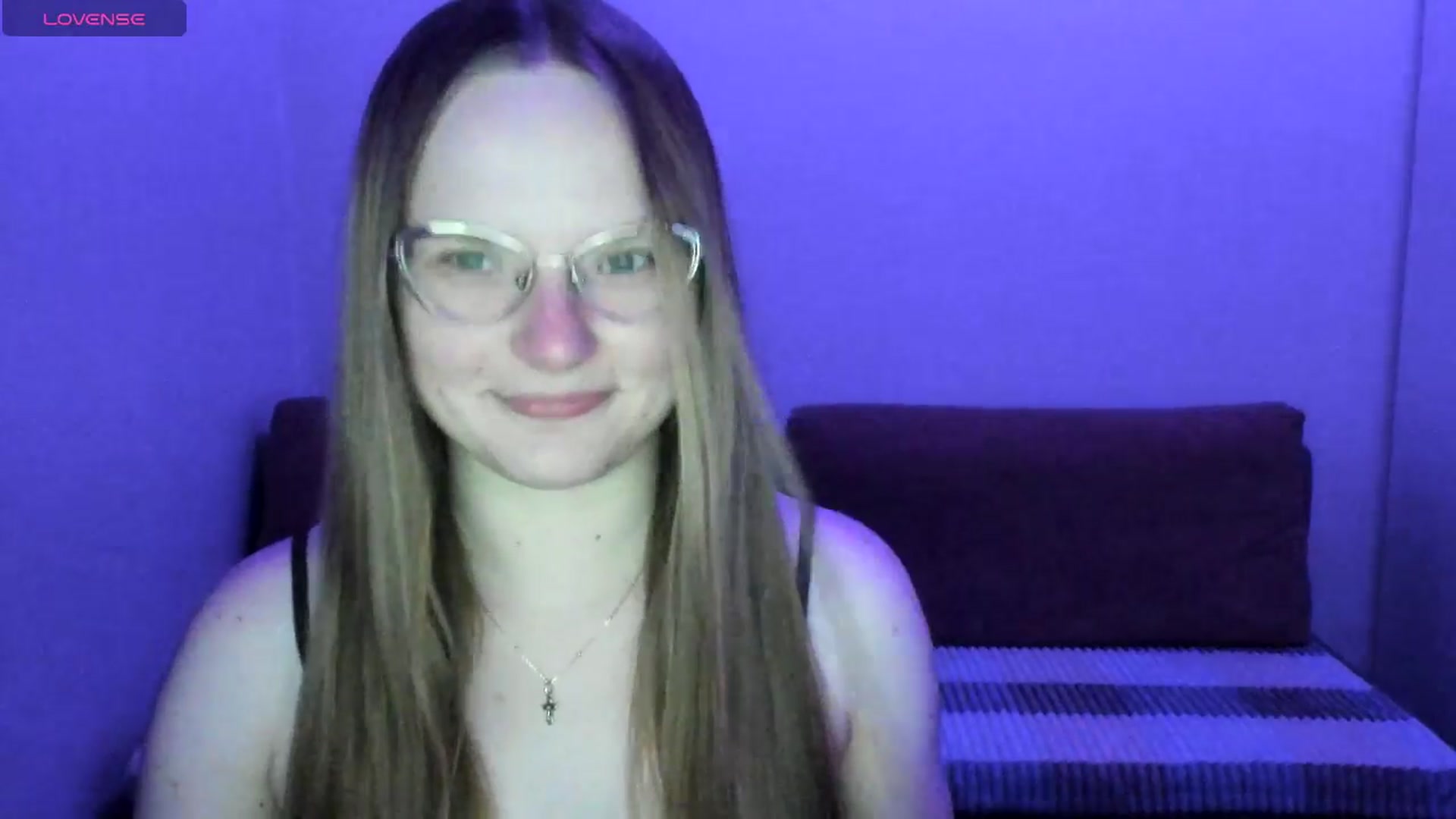 Gallery image thumbnail from Shy_Melany's myfreecams stream on, 06/27/2025, 17:01 image 9 of 20