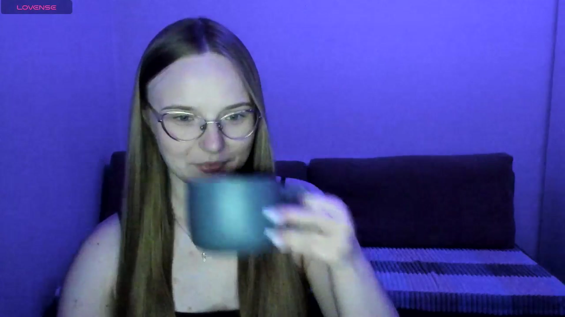 Gallery image thumbnail from Shy_Melany's myfreecams stream on, 06/27/2025, 19:54 image 7 of 20