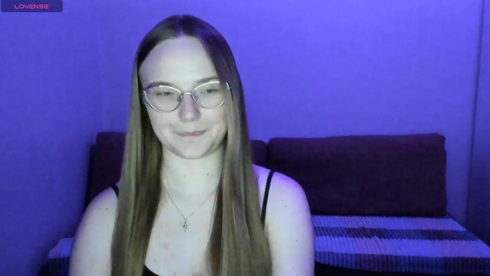 Gallery image thumbnail from Shy_Melany's myfreecams stream on, 06/27/2025, 19:54 image 17 of 20