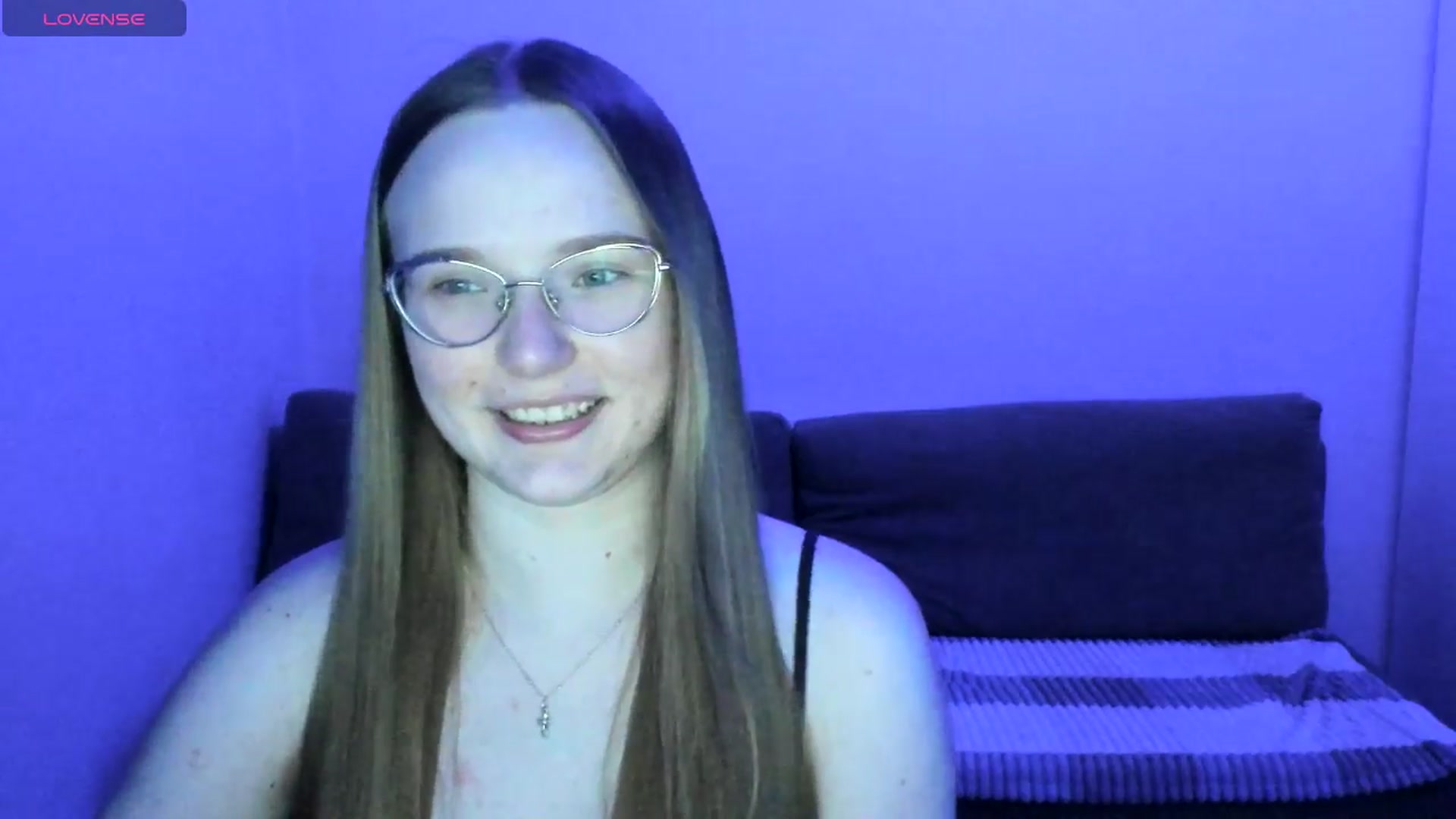 Gallery image thumbnail from Shy_Melany's myfreecams stream on, 06/27/2025, 22:47 image 15 of 20