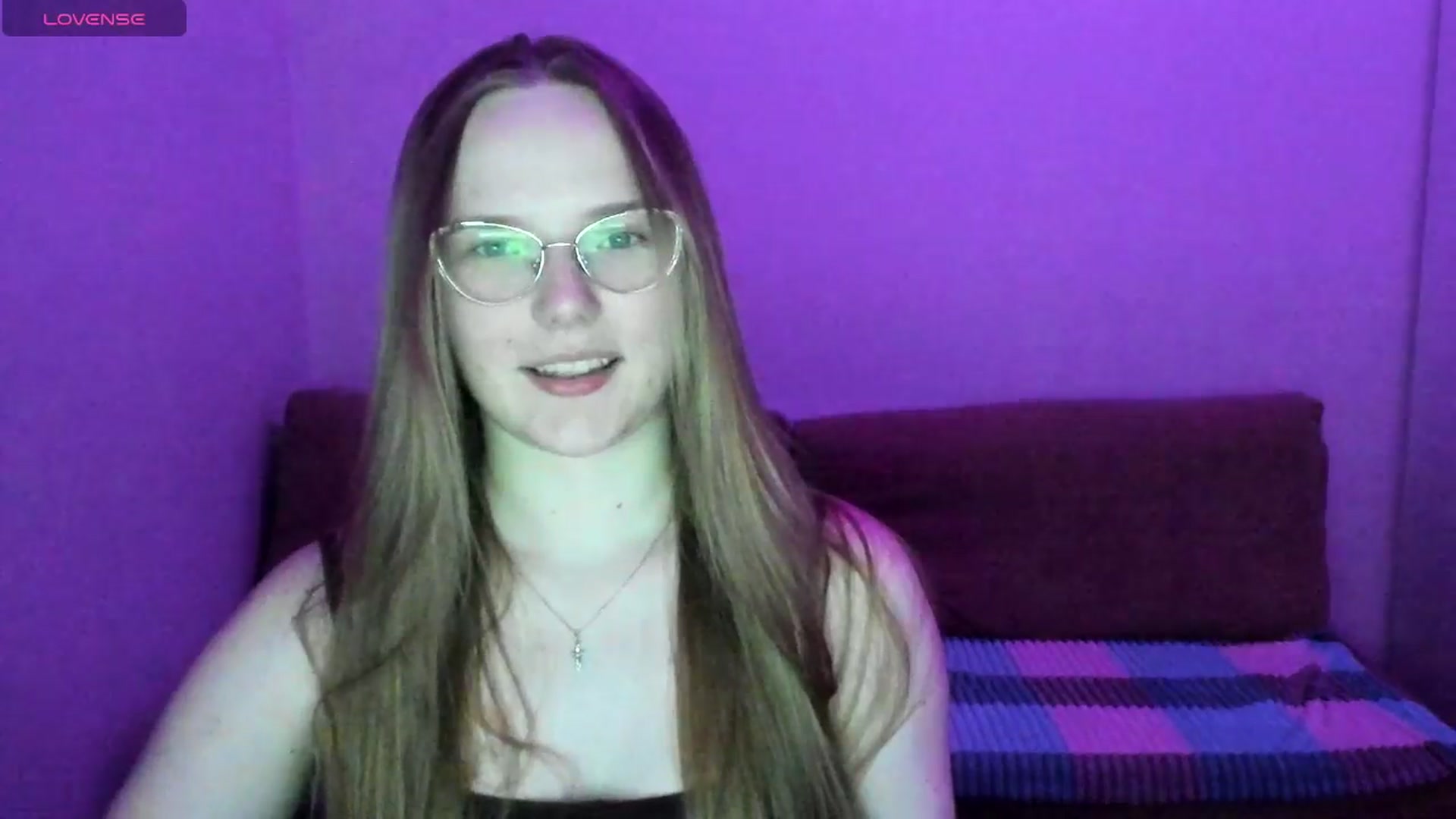 Gallery image thumbnail from Shy_Melany's myfreecams stream on, 06/28/2025, 24:58 image 17 of 20