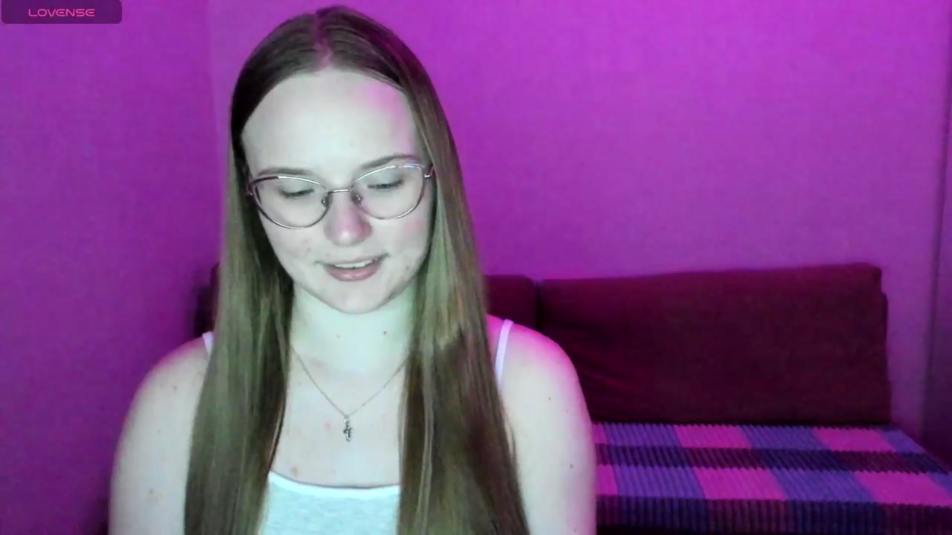 Gallery image thumbnail from Shy_Melany's myfreecams stream on, 06/29/2025, 21:53 image 16 of 20