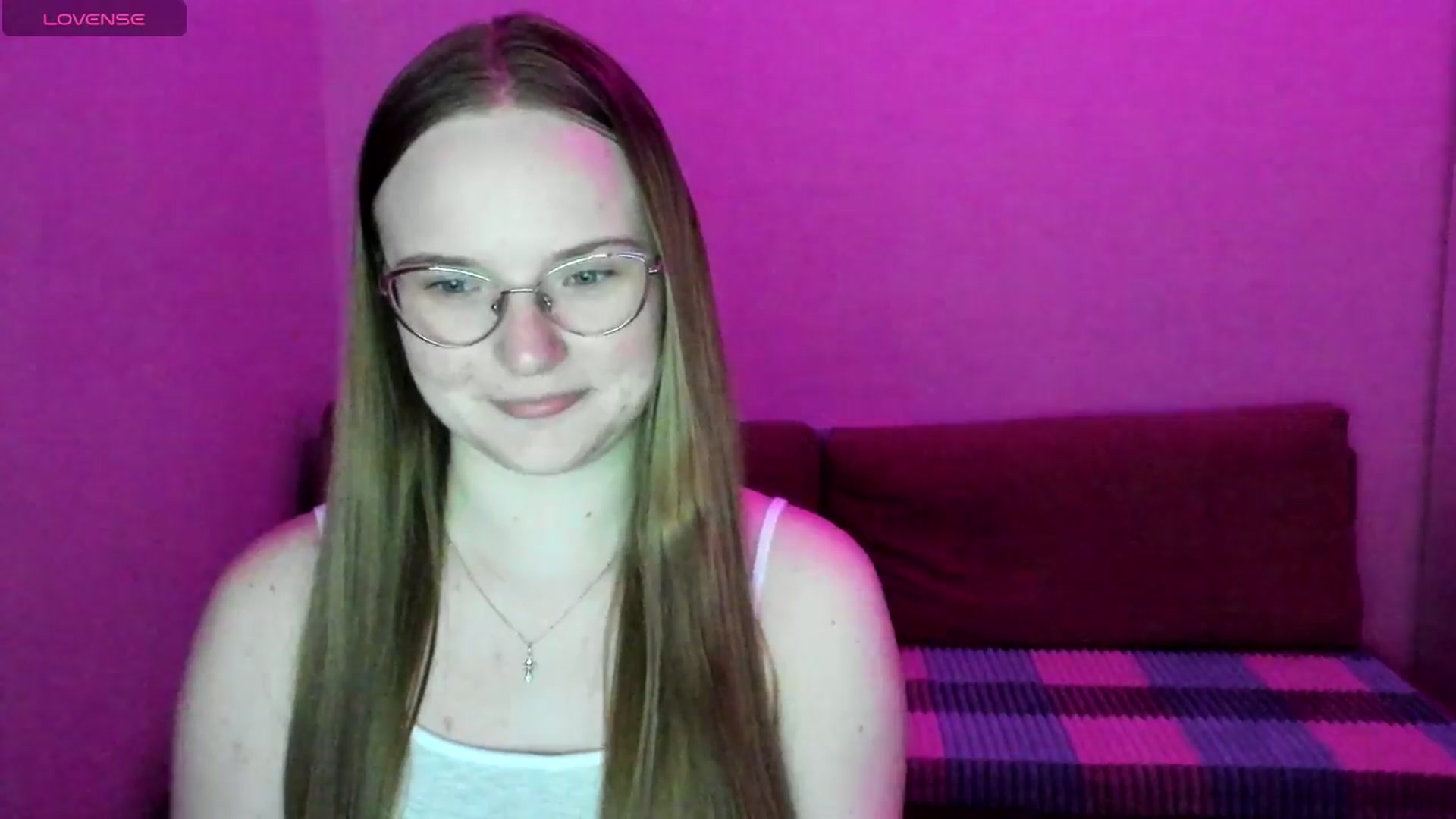 Gallery image thumbnail from Shy_Melany's myfreecams stream on, 06/29/2025, 21:53 image 17 of 20