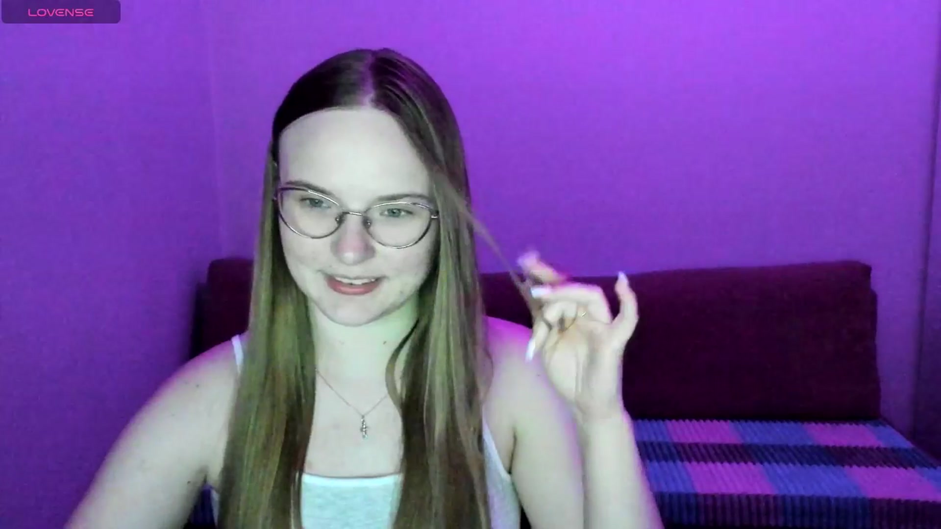 Gallery image thumbnail from Shy_Melany's myfreecams stream on, 06/29/2025, 22:32 image 17 of 20