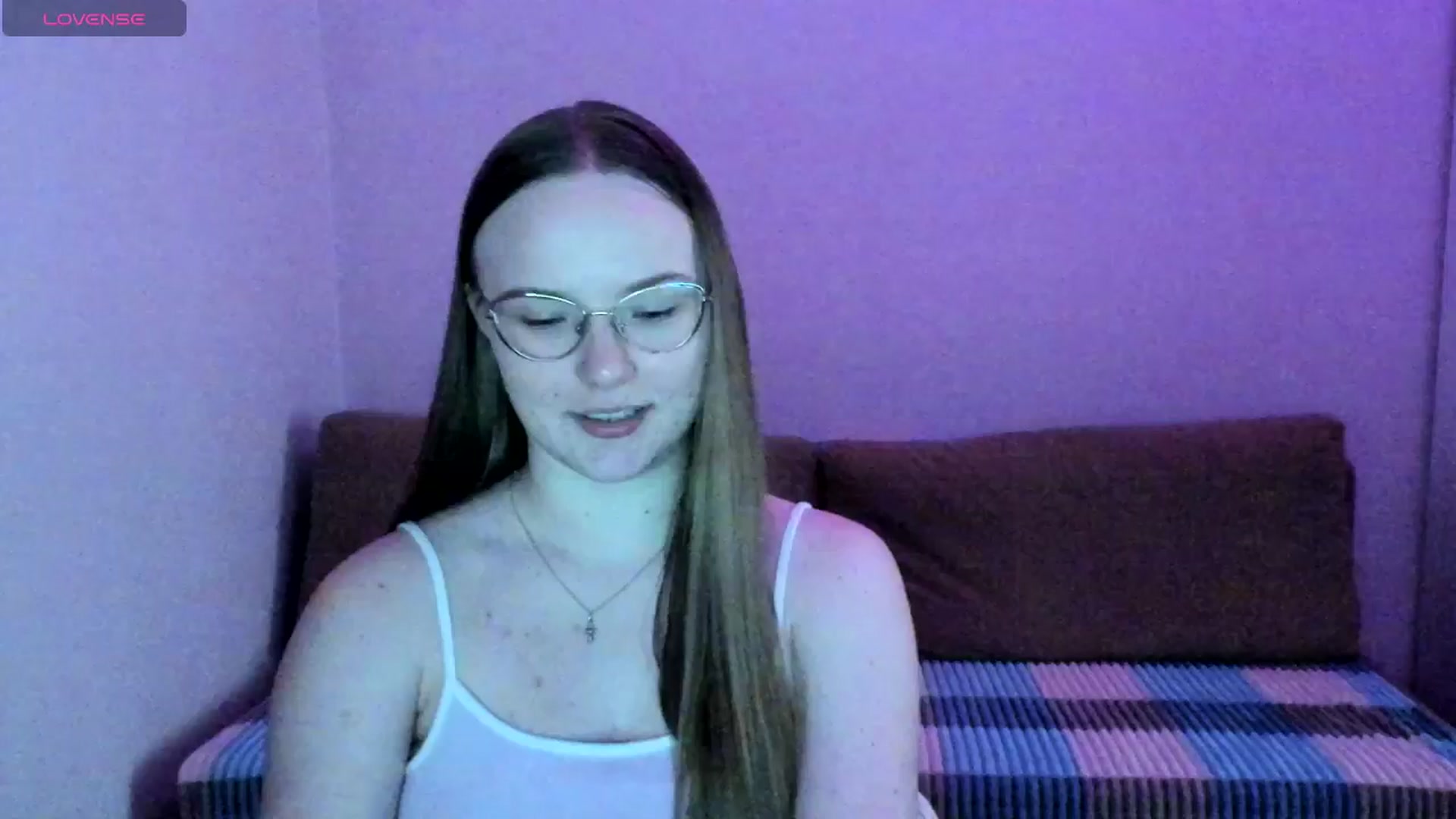 Gallery image thumbnail from Shy_Melany's myfreecams stream on, 06/30/2025, 19:03 image 3 of 20