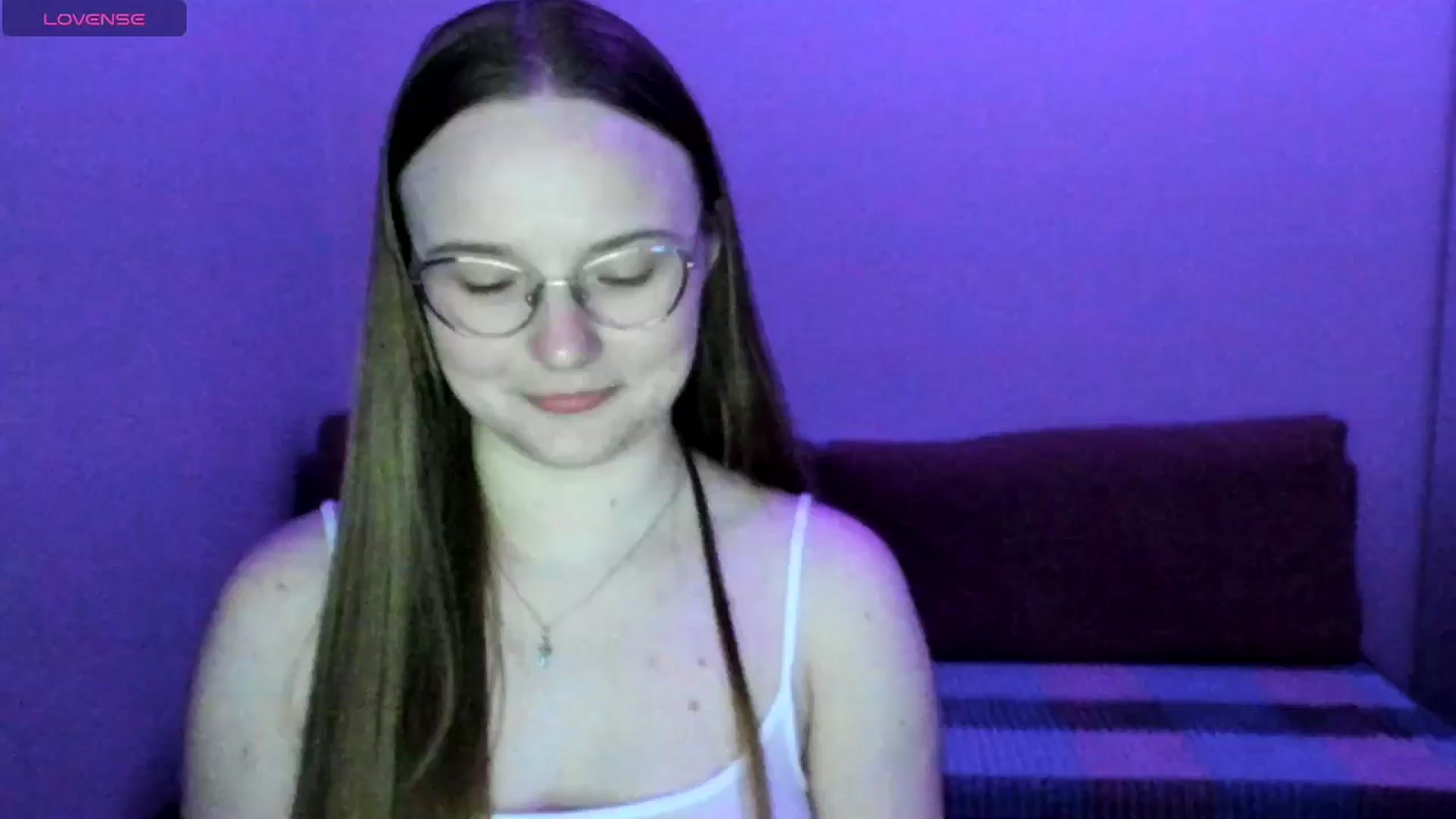 Gallery image thumbnail from Shy_Melany's myfreecams stream on, 06/30/2025, 19:03 image 12 of 20