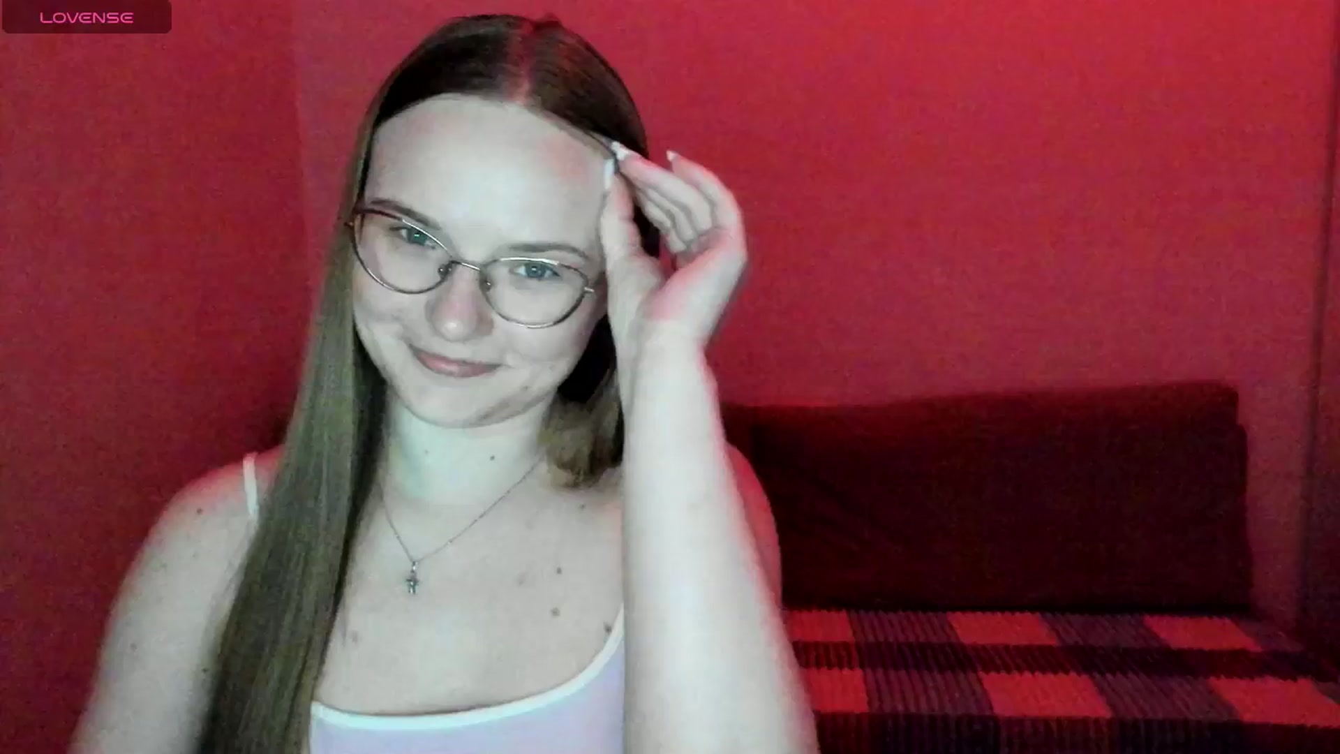Gallery image thumbnail from Shy_Melany's myfreecams stream on, 06/30/2025, 19:03 image 17 of 20