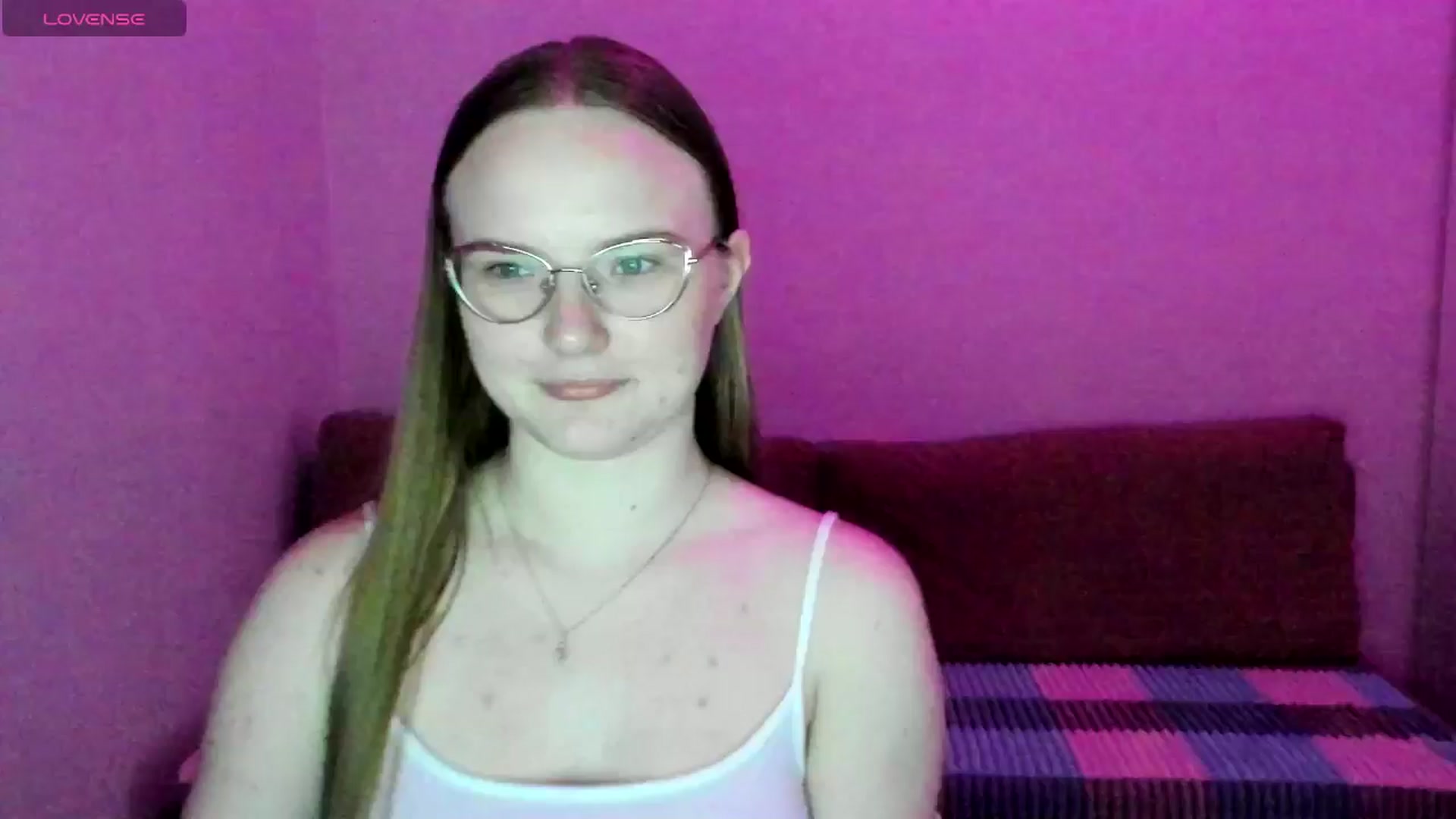Gallery image thumbnail from Shy_Melany's myfreecams stream on, 06/30/2025, 19:03 image 8 of 20