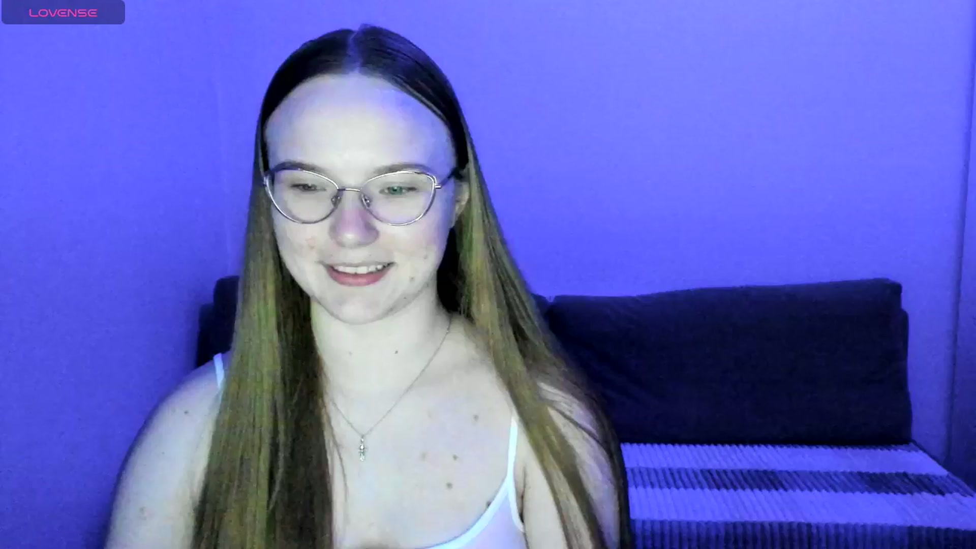 Gallery image thumbnail from Shy_Melany's myfreecams stream on, 06/30/2025, 19:03 image 13 of 20