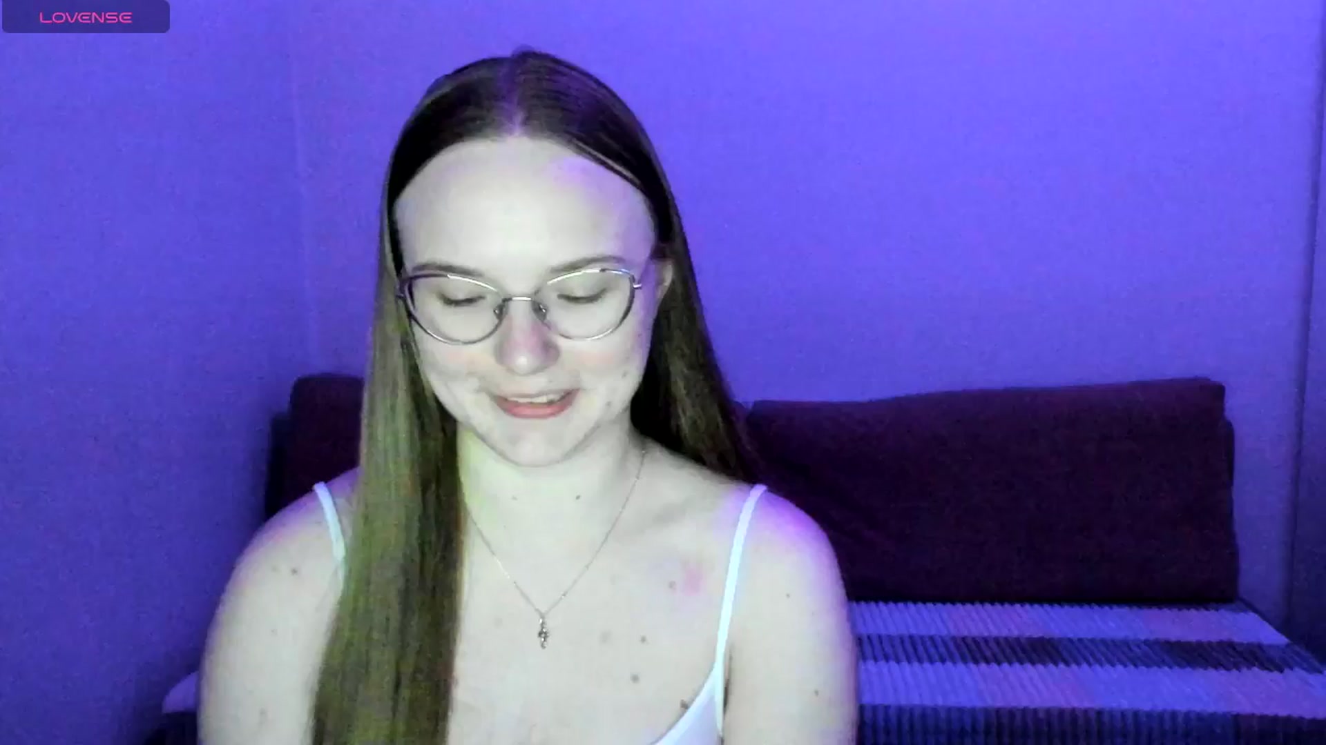 Gallery image thumbnail from Shy_Melany's myfreecams stream on, 06/30/2025, 19:03 image 15 of 20