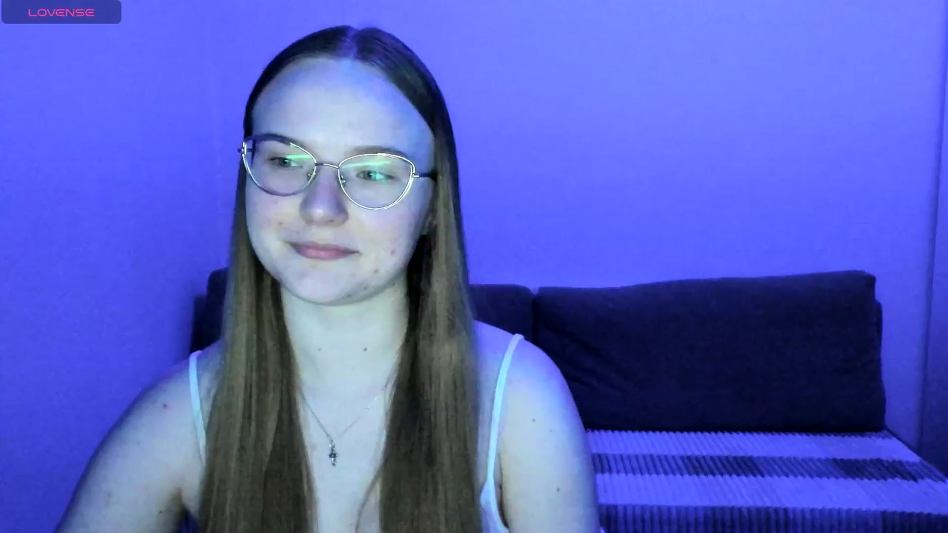Gallery image thumbnail from Shy_Melany's myfreecams stream on, 06/30/2025, 20:01 image 5 of 20