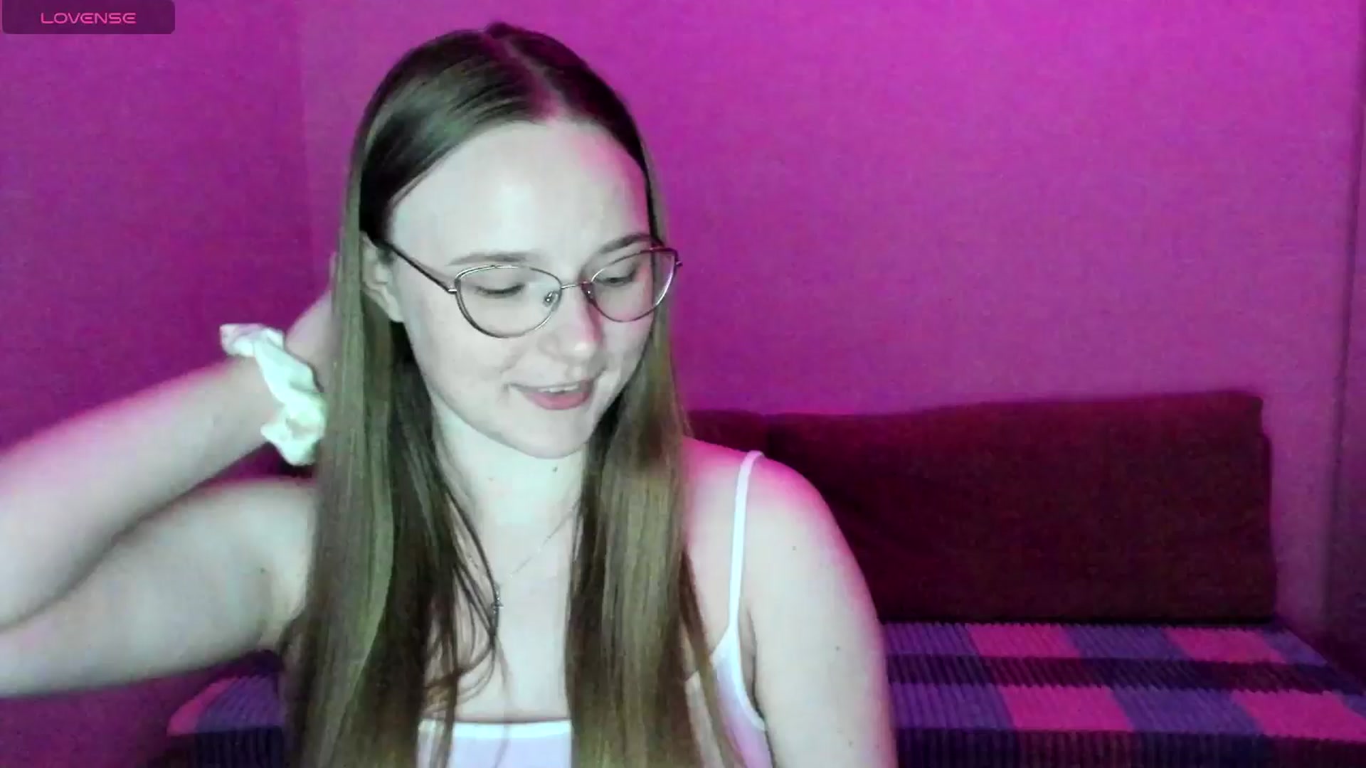 Gallery image thumbnail from Shy_Melany's myfreecams stream on, 06/30/2025, 20:01 image 13 of 20