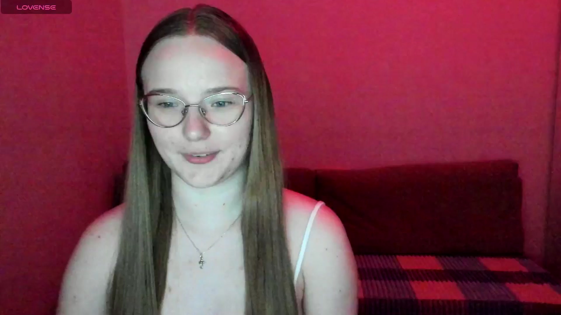Gallery image thumbnail from Shy_Melany's myfreecams stream on, 06/30/2025, 20:01 image 17 of 20