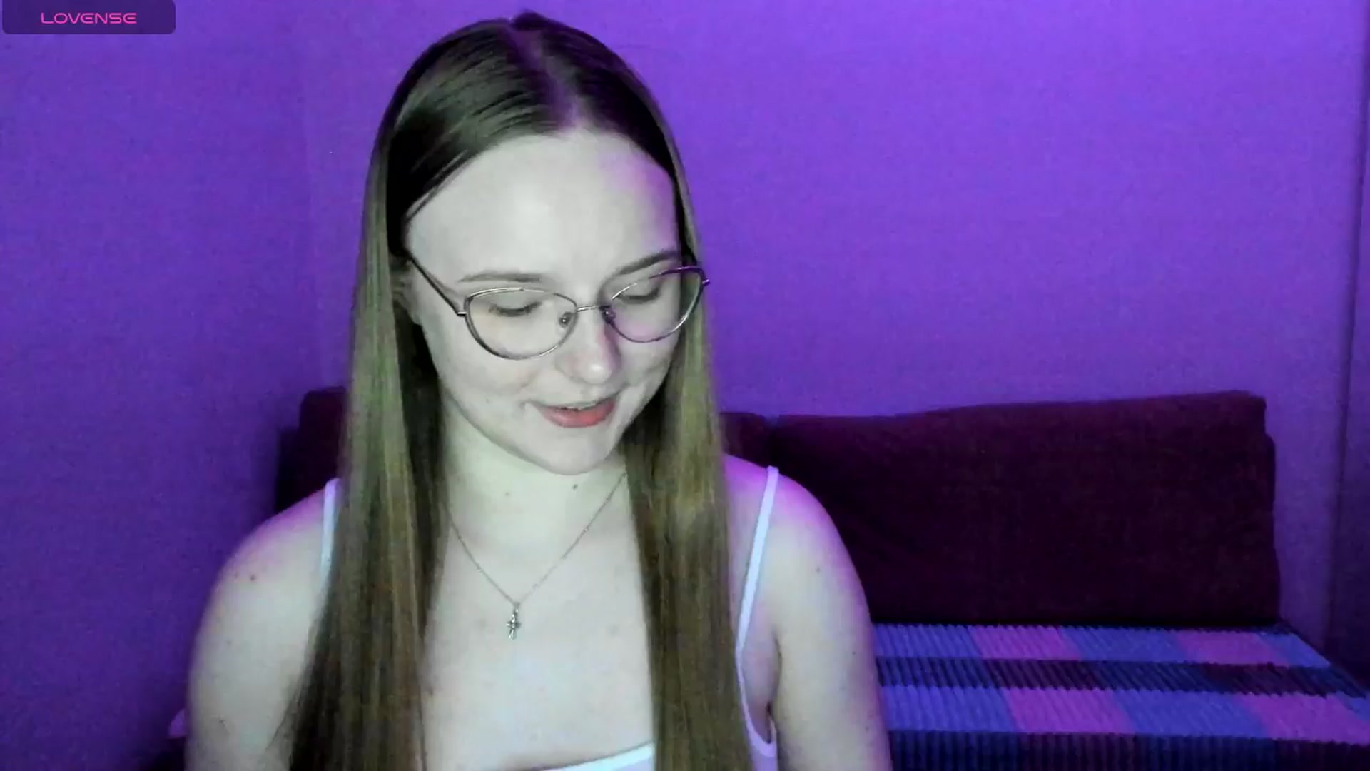 Gallery image thumbnail from Shy_Melany's myfreecams stream on, 06/30/2025, 20:01 image 16 of 20