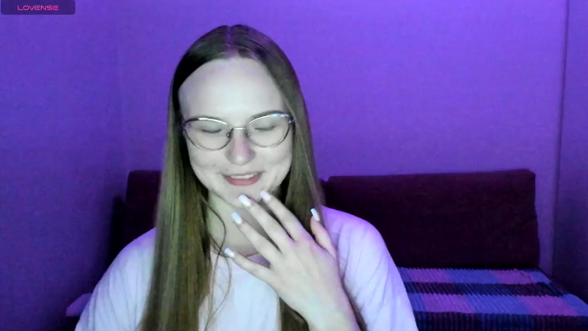 Gallery image thumbnail from Shy_Melany's myfreecams stream on, 07/10/2025, 20:16 image 3 of 20