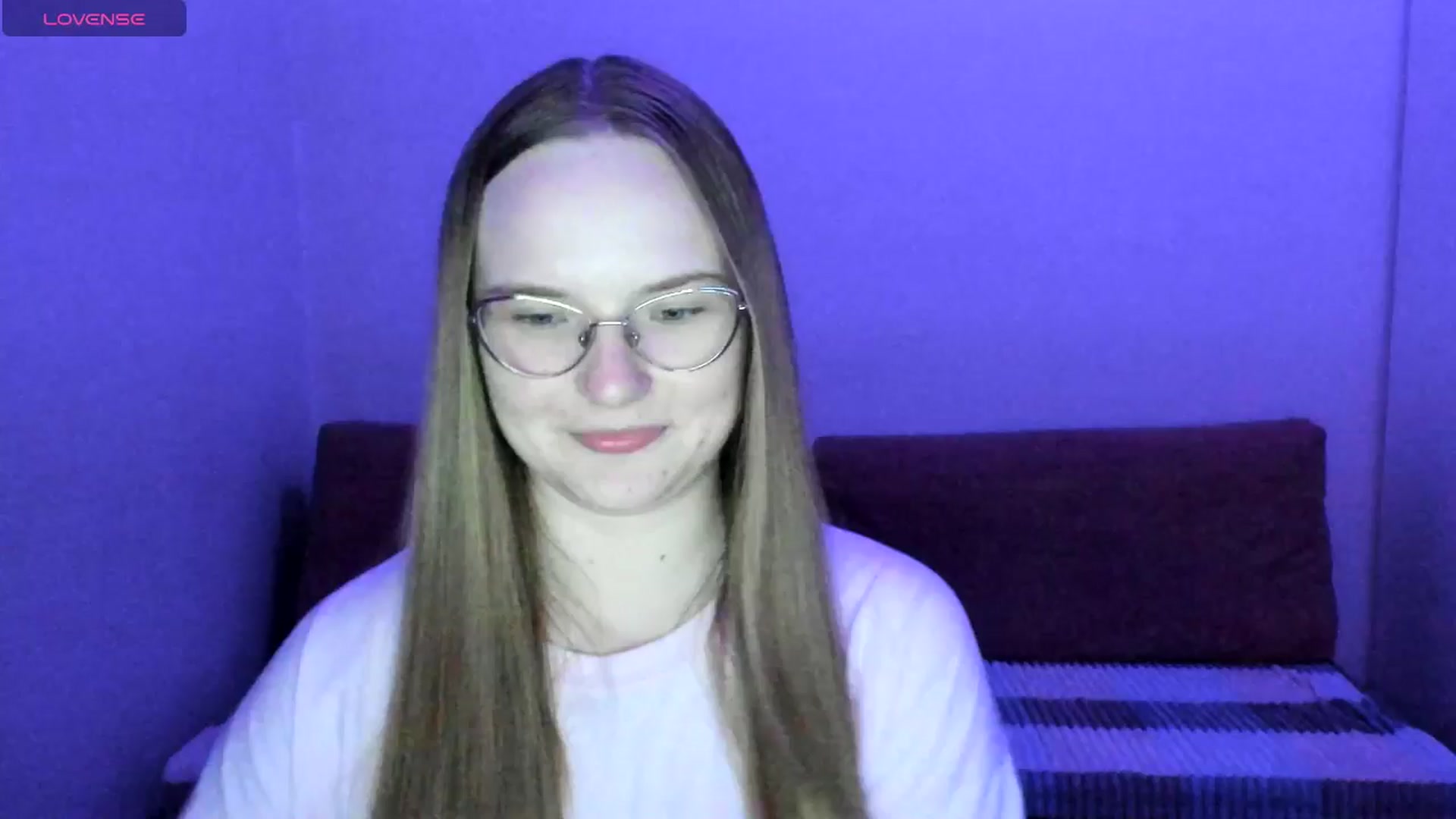 Gallery image thumbnail from Shy_Melany's myfreecams stream on, 07/10/2025, 20:16 image 2 of 20