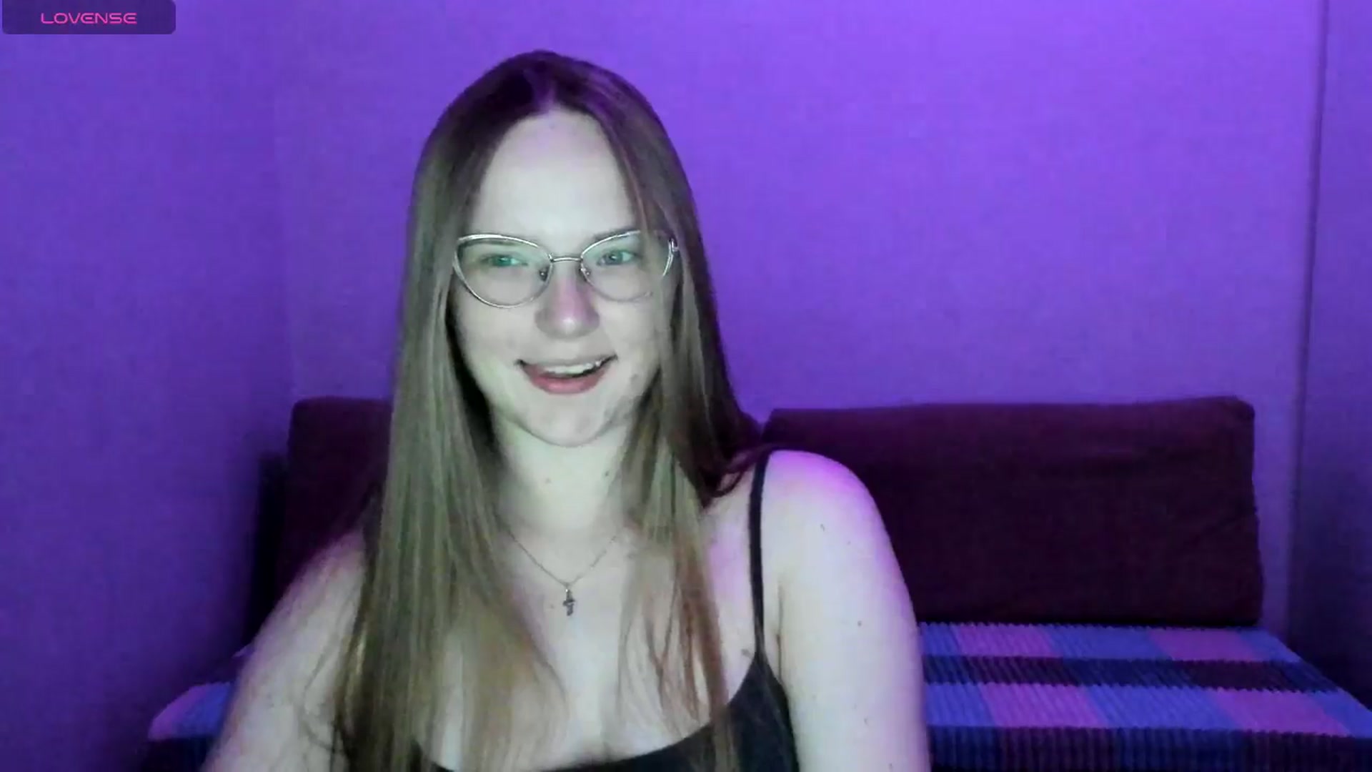 Gallery image thumbnail from Shy_Melany's myfreecams stream on, 07/11/2025, 19:42 image 16 of 20