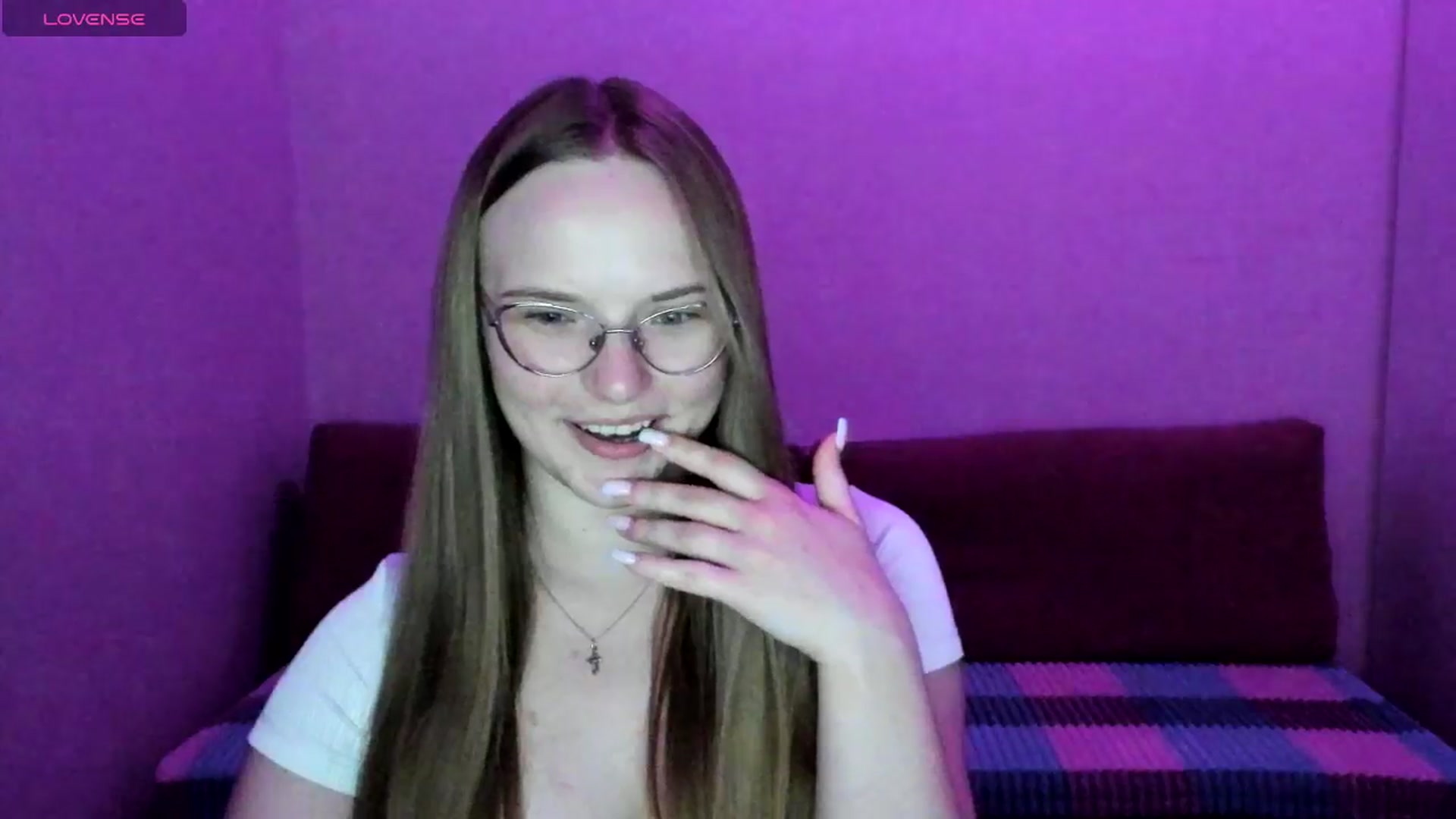 Gallery image thumbnail from Shy_Melany's myfreecams stream on, 07/12/2025, 20:04 image 19 of 20