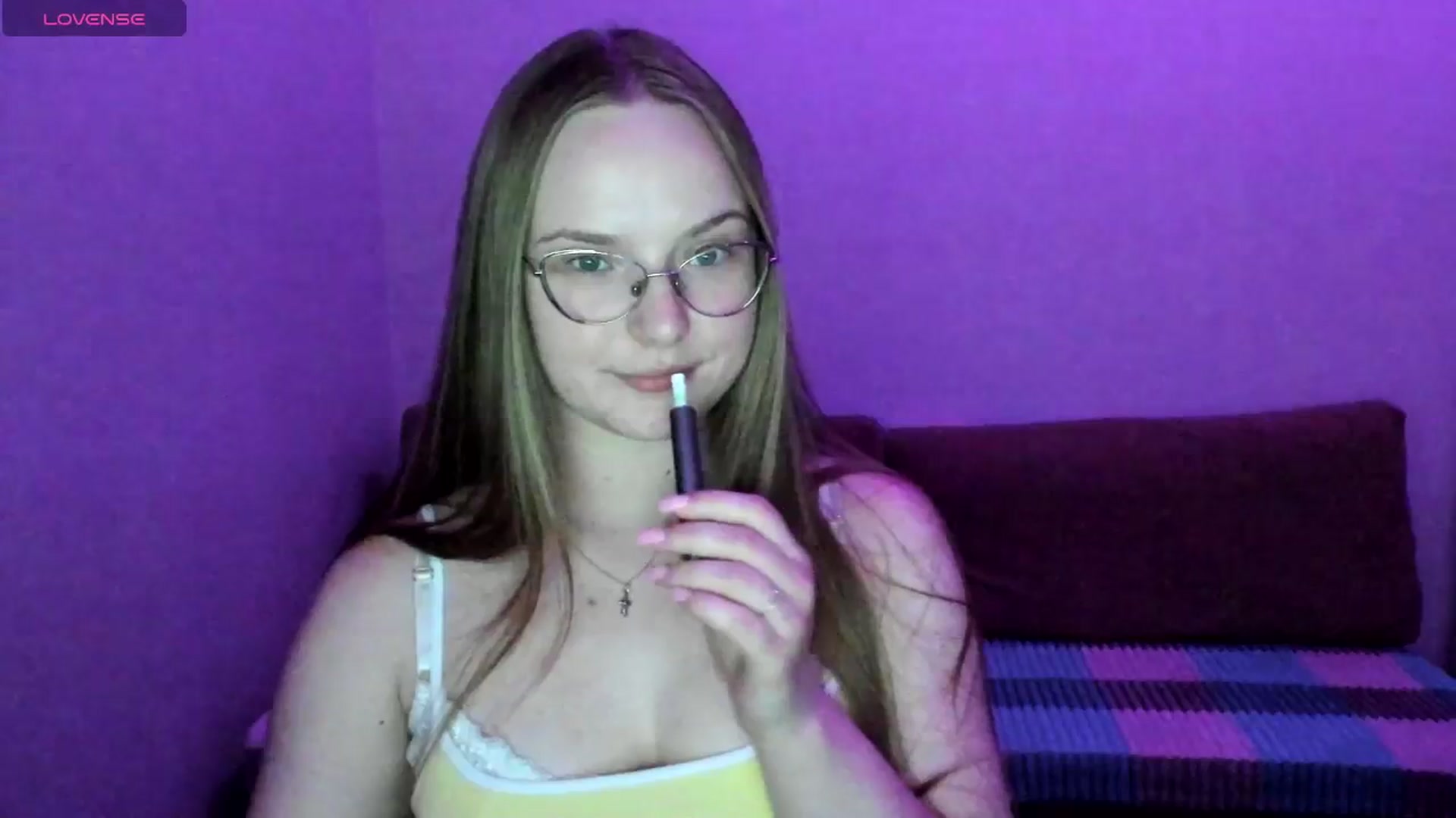 Gallery image thumbnail from Shy_Melany's myfreecams stream on, 07/29/2025, 19:09 image 4 of 20