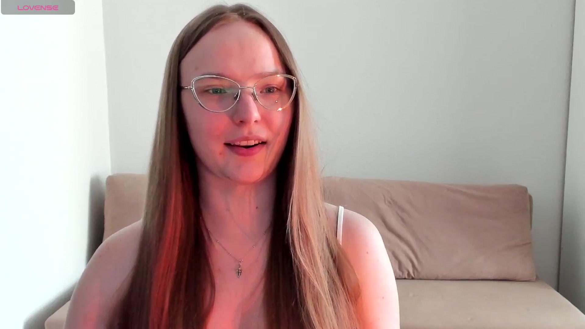 Gallery image thumbnail from Shy_Melany's myfreecams stream on, 08/07/2025, 12:40 image 5 of 20